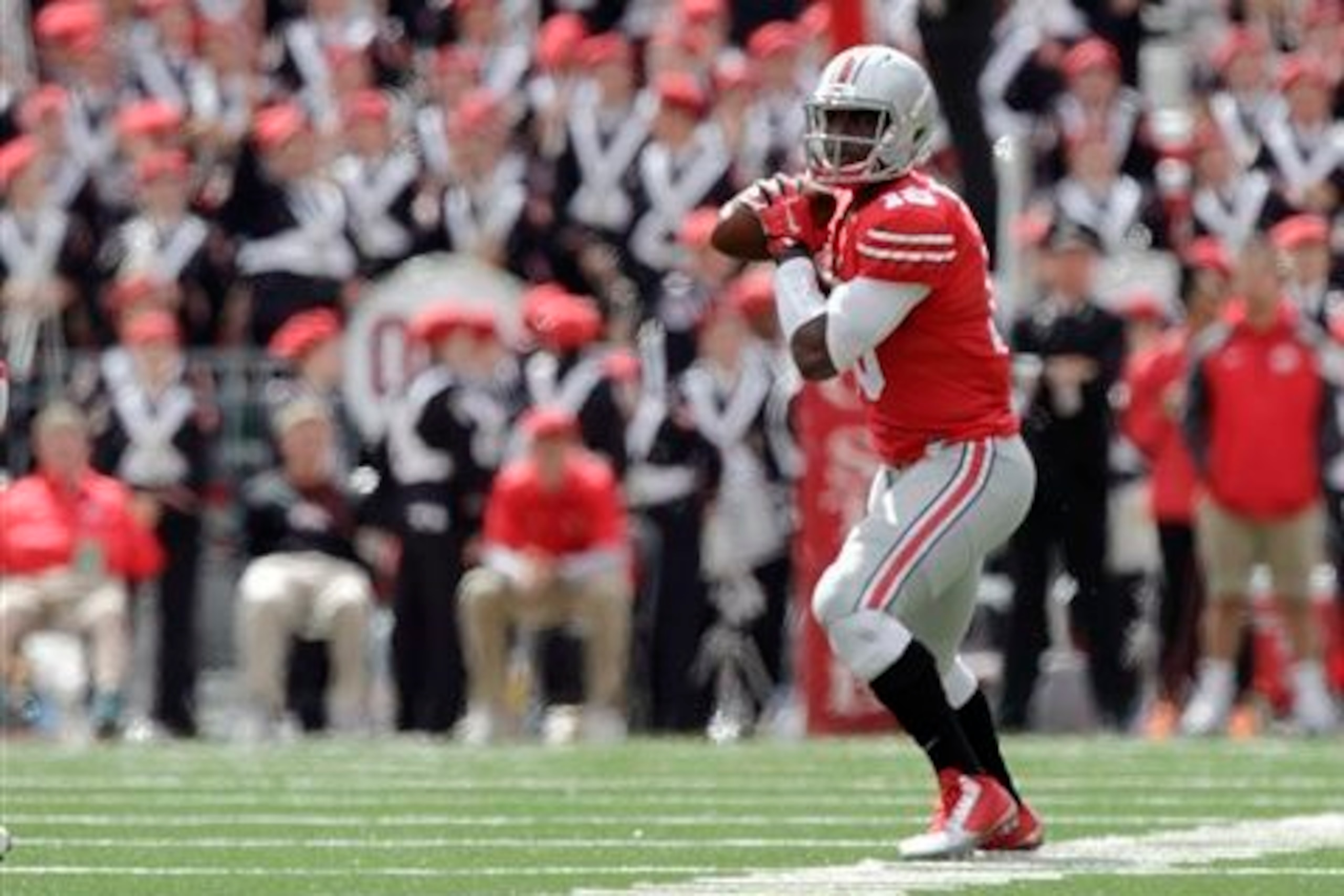 Quarterback J.T. Barrett thew six touchdowns in Ohio State's win over Kent State.