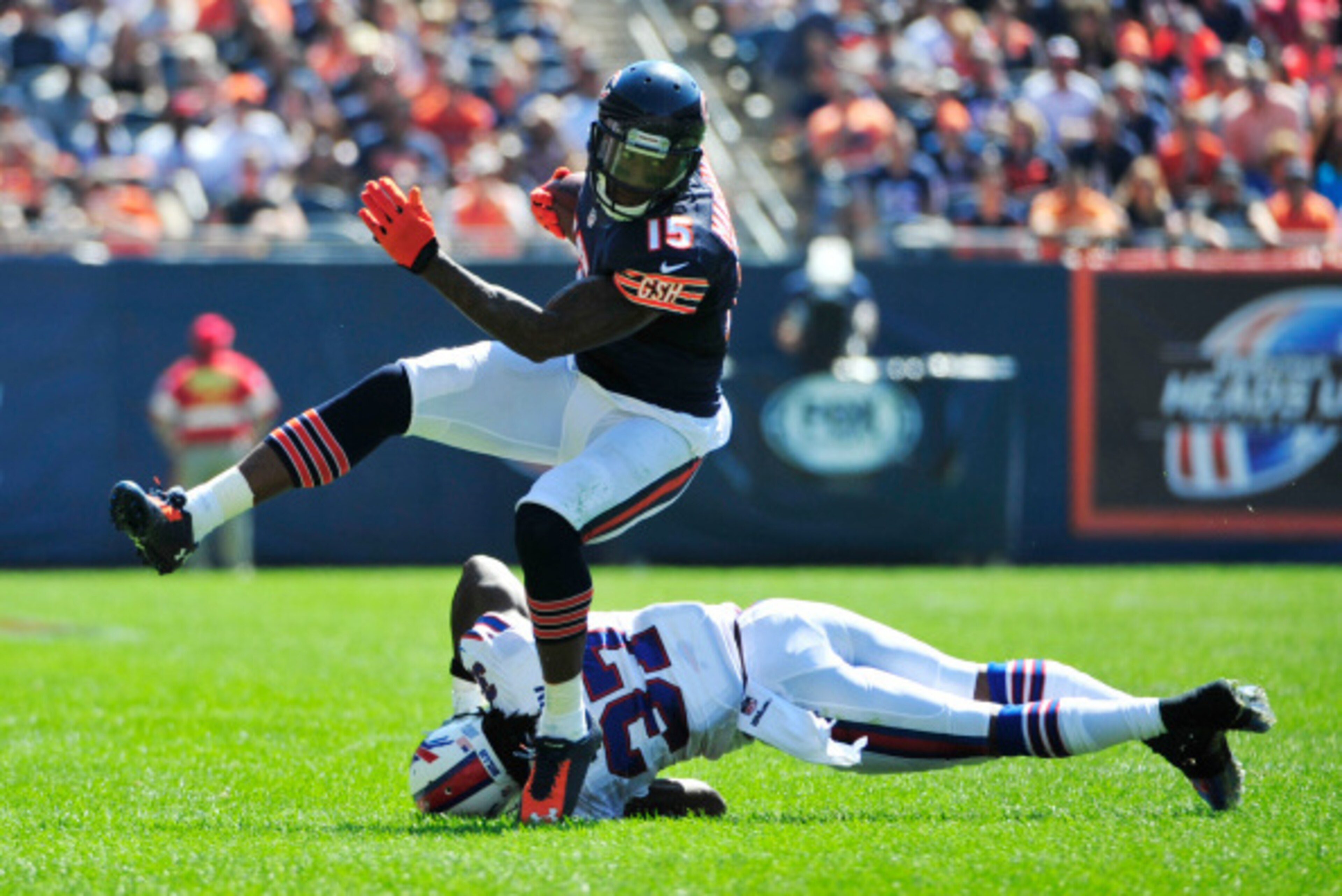 CHICAGO, IL - SEPTEMBER 07: Brandon Marshall #15 of the Chicago Bears plays against the Buffalo Bills on September 7, 2014 at Soldier Field in Chicago, Illinois. (Photo by David Banks/Getty Images) CHICAGO, IL - SEPTEMBER 07: Brandon Marshall #15 of the Chicago Bears plays against the Buffalo Bills on September 7, 2014 at Soldier Field in Chicago, Illinois. (Photo by David Banks/Getty Images)
