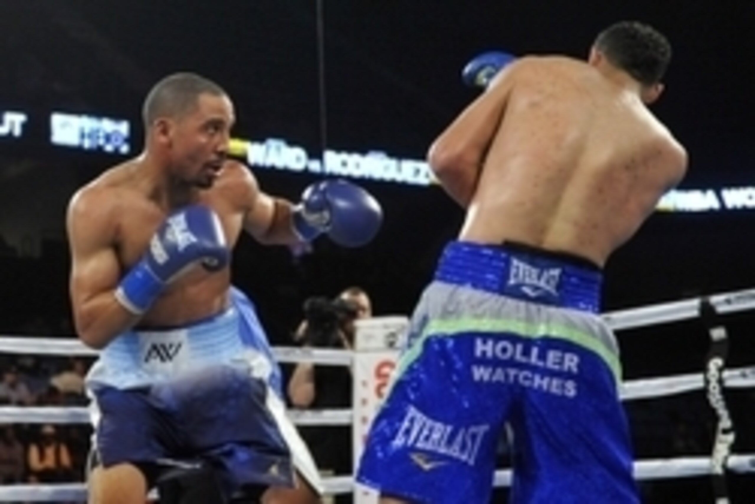November 16, 2013; Ontario, CA, USA; Andre Ward fights against Edwin Rodriguez at Citizens Business Bank Arena. Mandatory Credit: Gary A. Vasquez-USA TODAY Sports November 16, 2013; Ontario, CA, USA; Andre Ward fights against Edwin Rodriguez at Citizens Business Bank Arena. Mandatory Credit: Gary A. Vasquez-USA TODAY Sports