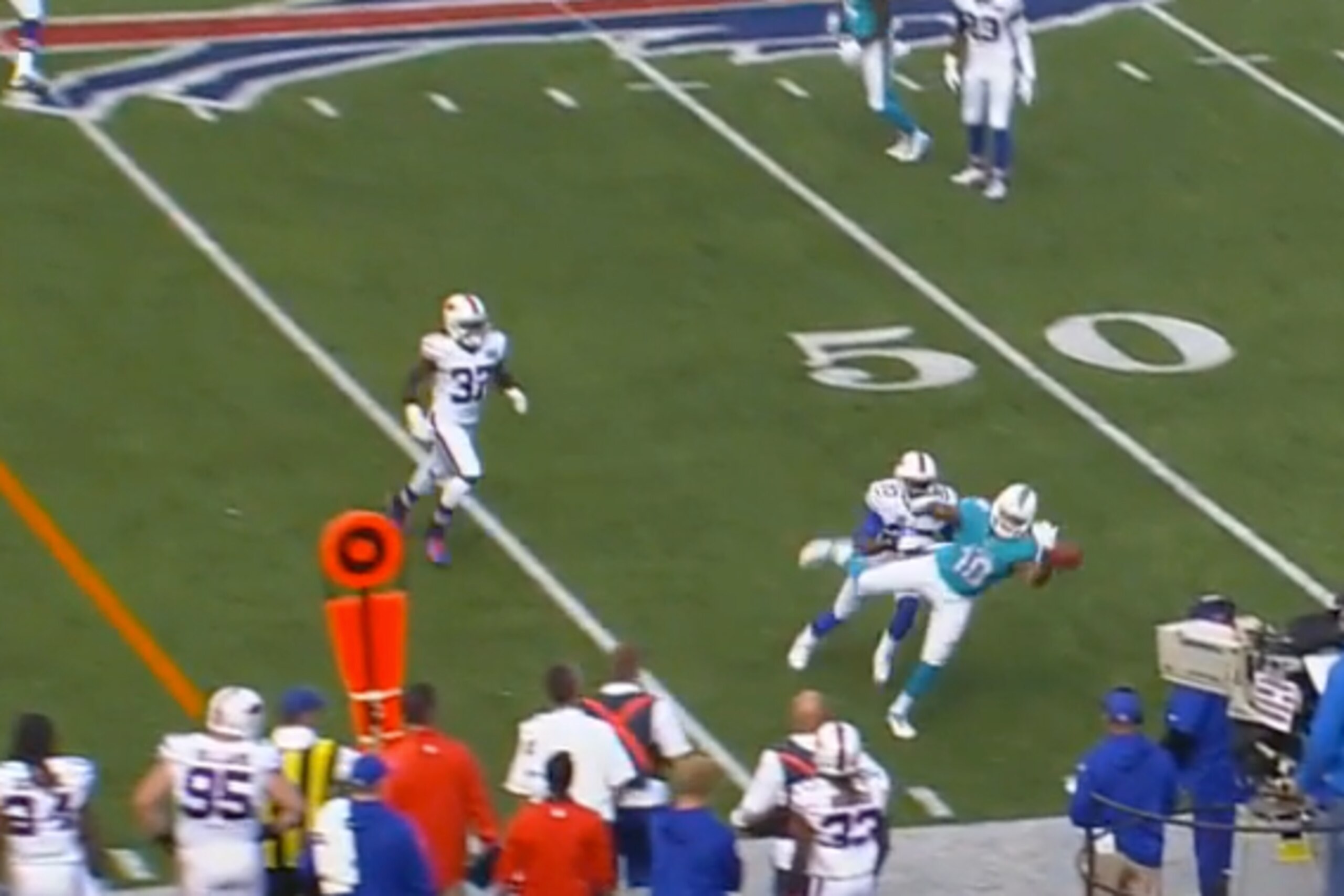 Matthews used his hands to brace for the fall instead of grasping the ball
