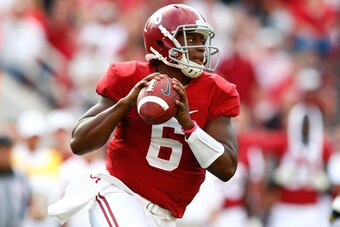 TUSCALOOSA, AL - SEPTEMBER 13:  Blake Sims #6 of the Alabama Crimson Tide looks to pass against the Southern Miss Golden Eagles at Bryant-Denny Stadium on September 13, 2014 in Tuscaloosa, Alabama.  (Photo by Kevin C. Cox/Getty Images)