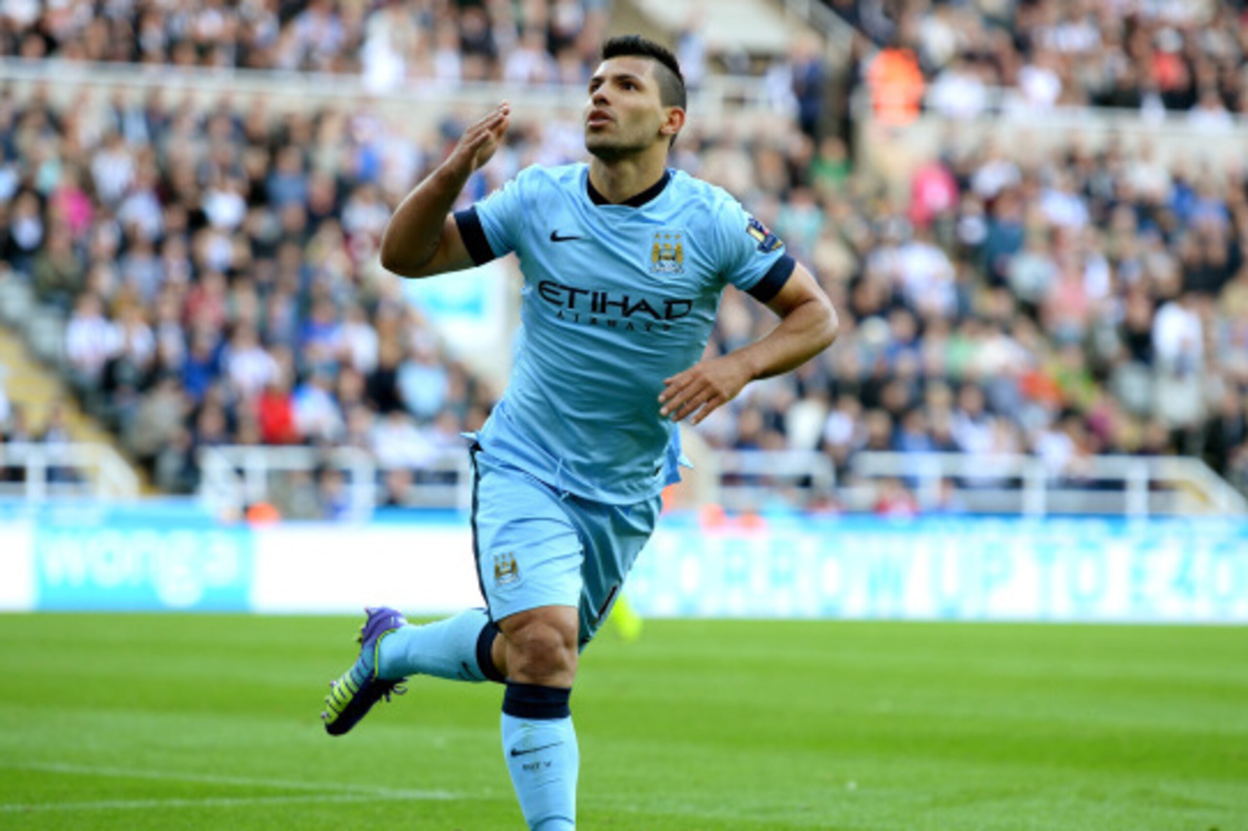 NEWCASTLE UPON TYNE, ENGLAND - AUGUST 17:  Sergio Aguero of Manchester City celebrates after scoring his team's second goal during the Barclays Premier League match between Newcastle United and Manchester City at St James' Park on August 17, 2014 in Newca
