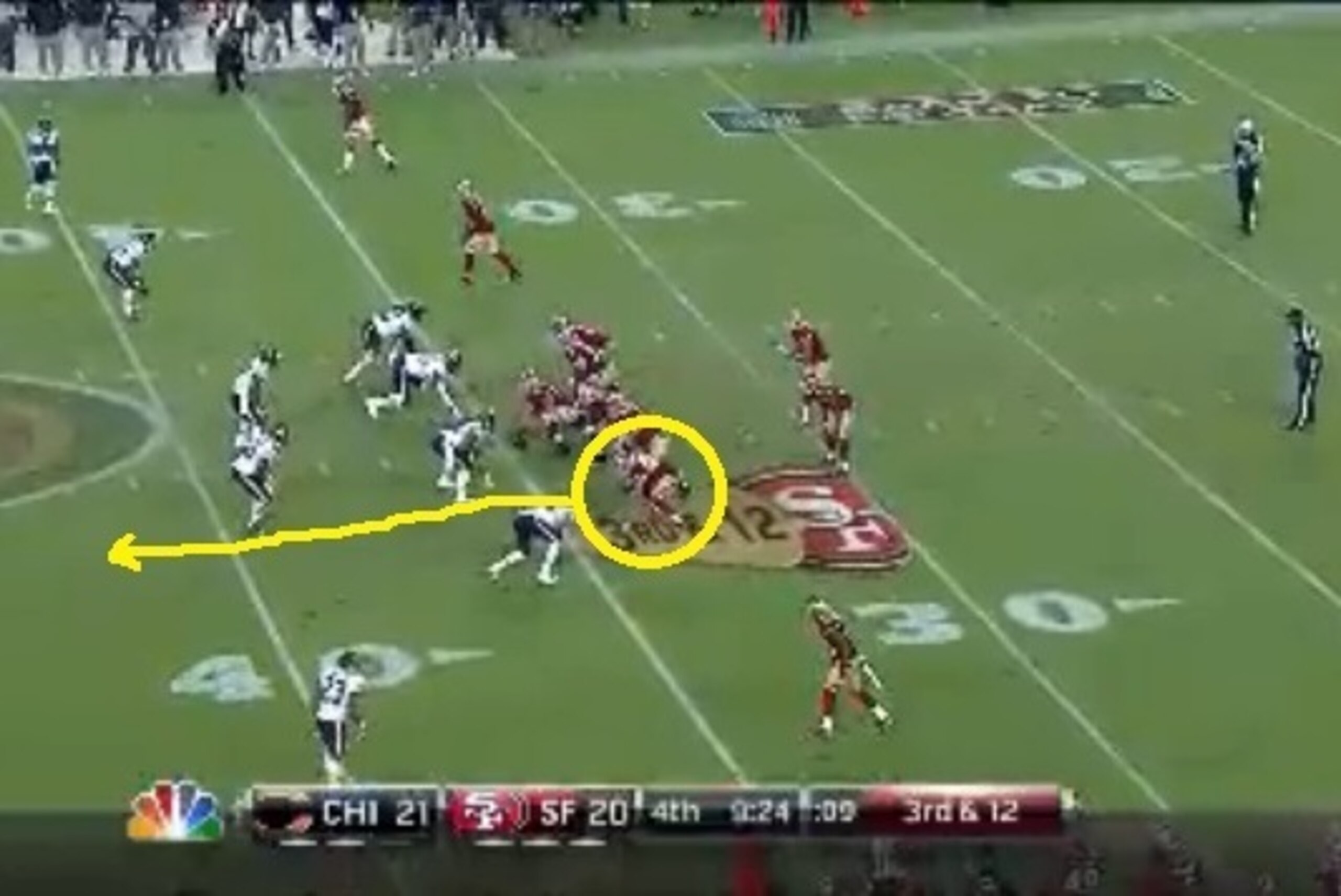Derek Carrier is lined up on the left side of the 49ers' O-line.