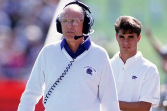 10 OCT 1992:  HEAD COACH BILL SNYDER OF KANSAS STATE WALKS UP THE SIDELINE DURING THE WILDCATS 31-7 LOSS TO CROSS TOWN RIVALS KANSAS JAYHAWKS AT MEMORIAL STADIUM IN ALLEN FIELDHOUSE LAWERENCE, KANSAS.   Mandatory Credit: Earl Richardson/ALLSPORT