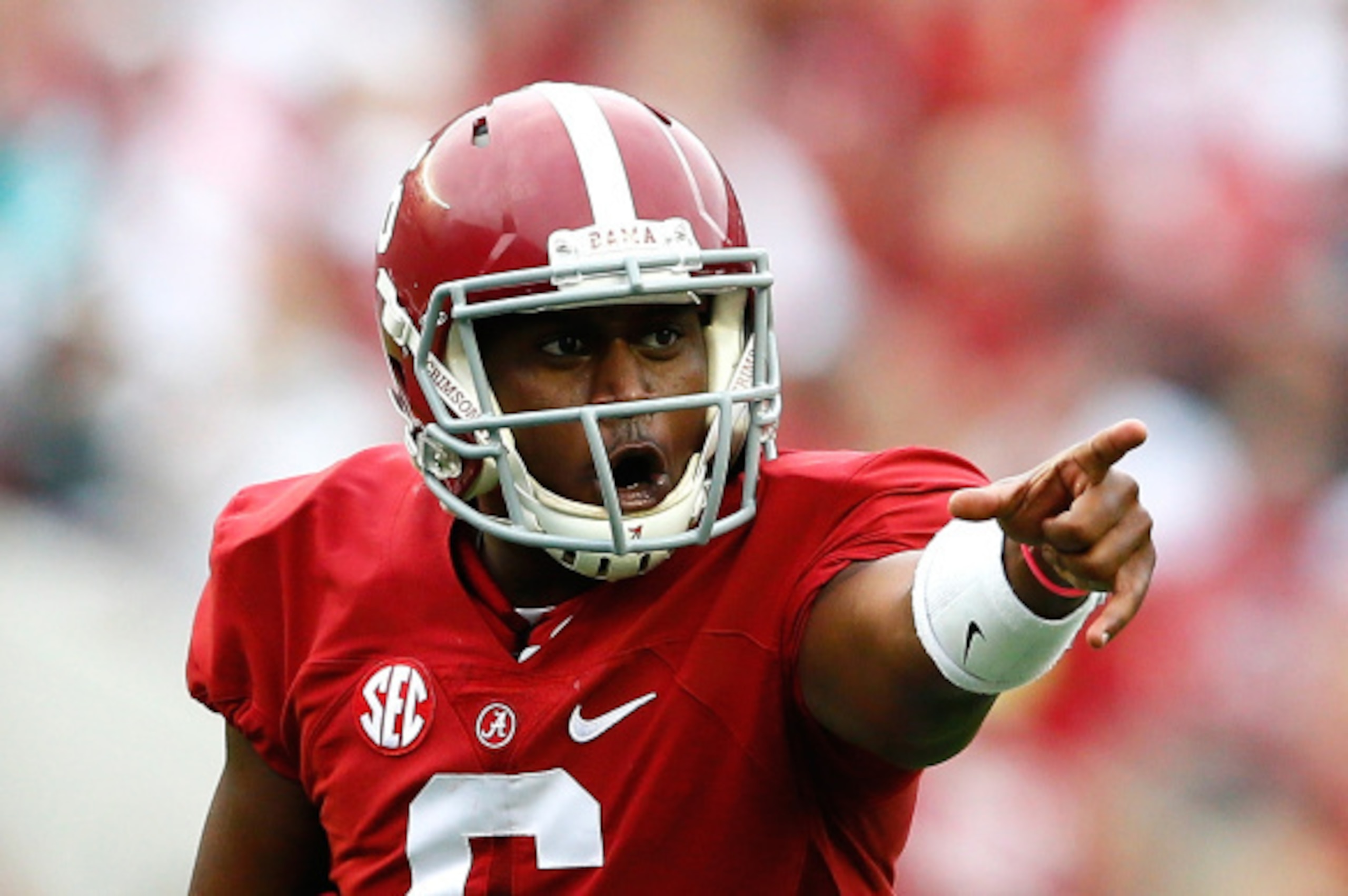 TUSCALOOSA, AL - SEPTEMBER 13:  Blake Sims #6 of the Alabama Crimson Tide yells at the line-of-scrimmage against the Southern Miss Golden Eagles at Bryant-Denny Stadium on September 13, 2014 in Tuscaloosa, Alabama.  (Photo by Kevin C. Cox/Getty Images)