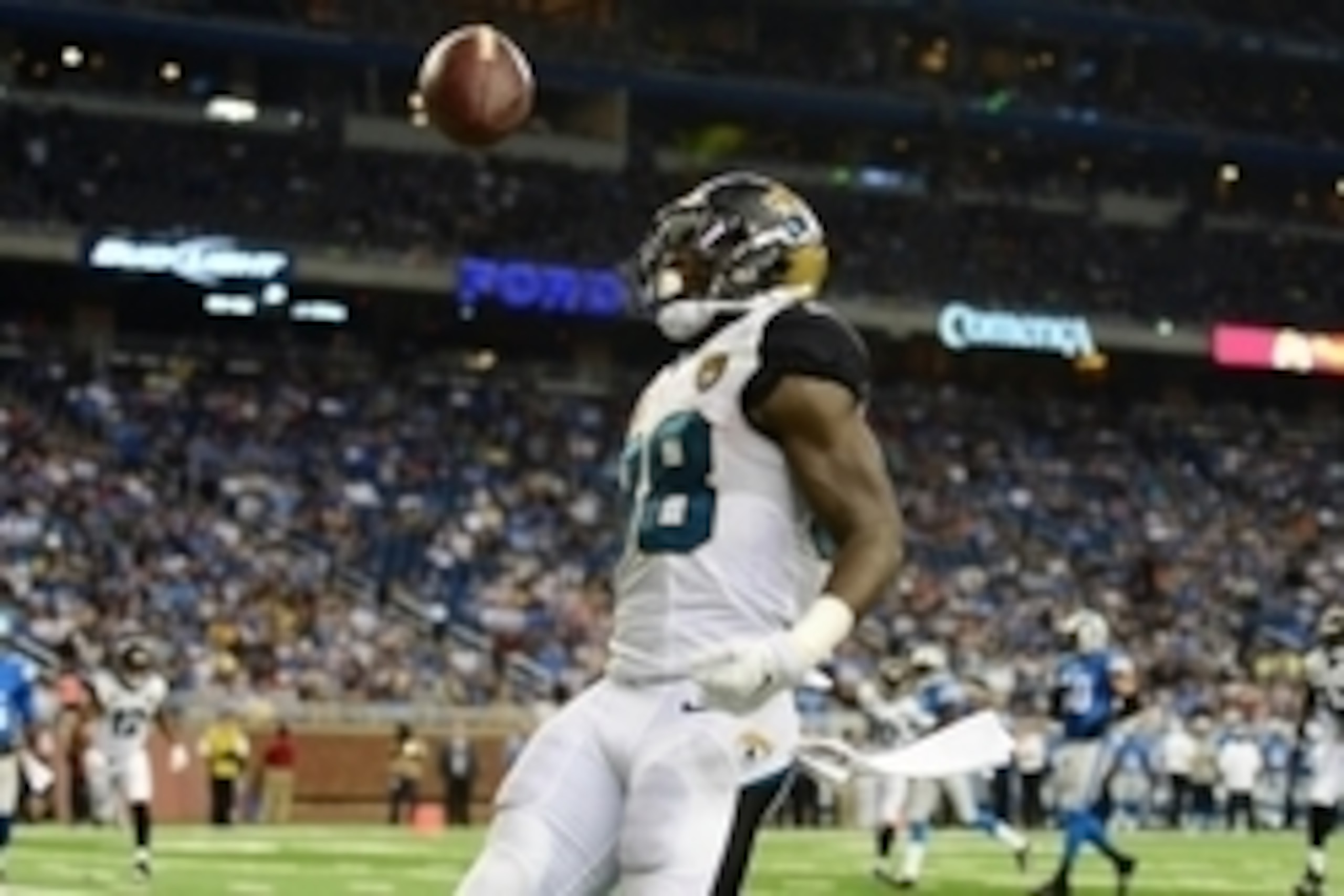 Aug 22, 2014; Detroit, MI, USA; Jacksonville Jaguars wide receiver Allen Hurns (88) runs into the end zone after making a catch for a touchdown during the third quarter against the Detroit Lions at Ford Field. Mandatory Credit: Andrew Weber-USA TODAY Spor Aug 22, 2014; Detroit, MI, USA; Jacksonville Jaguars wide receiver Allen Hurns (88) runs into the end zone after making a catch for a touchdown during the third quarter against the Detroit Lions at Ford Field. Mandatory Credit: Andrew Weber-USA TODAY Spor