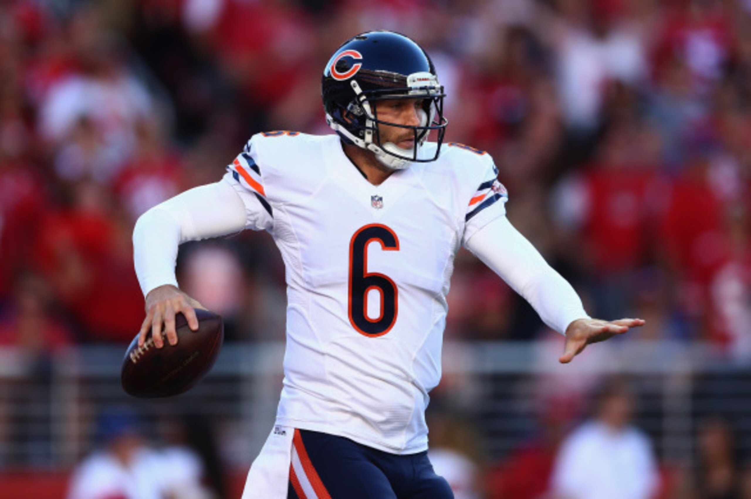 SANTA CLARA, CA - SEPTEMBER 14:  Quarterback Jay Cutler #6 of the Chicago Bears drops back to pass against the San Francisco 49ers at Levi's Stadium on September 14, 2014 in Santa Clara, California.  (Photo by Jeff Gross/Getty Images)