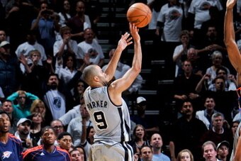 SAN ANTONIO, TX - NOVEMBER 1: Tony Parker #9 of the San Antonio Spurs makes the game winning shot at the buzzer against the Oklahoma City Thunder on November 1, 2012 at the AT&T Center in San Antonio, Texas. NOTE TO USER: User expressly acknowledges and a