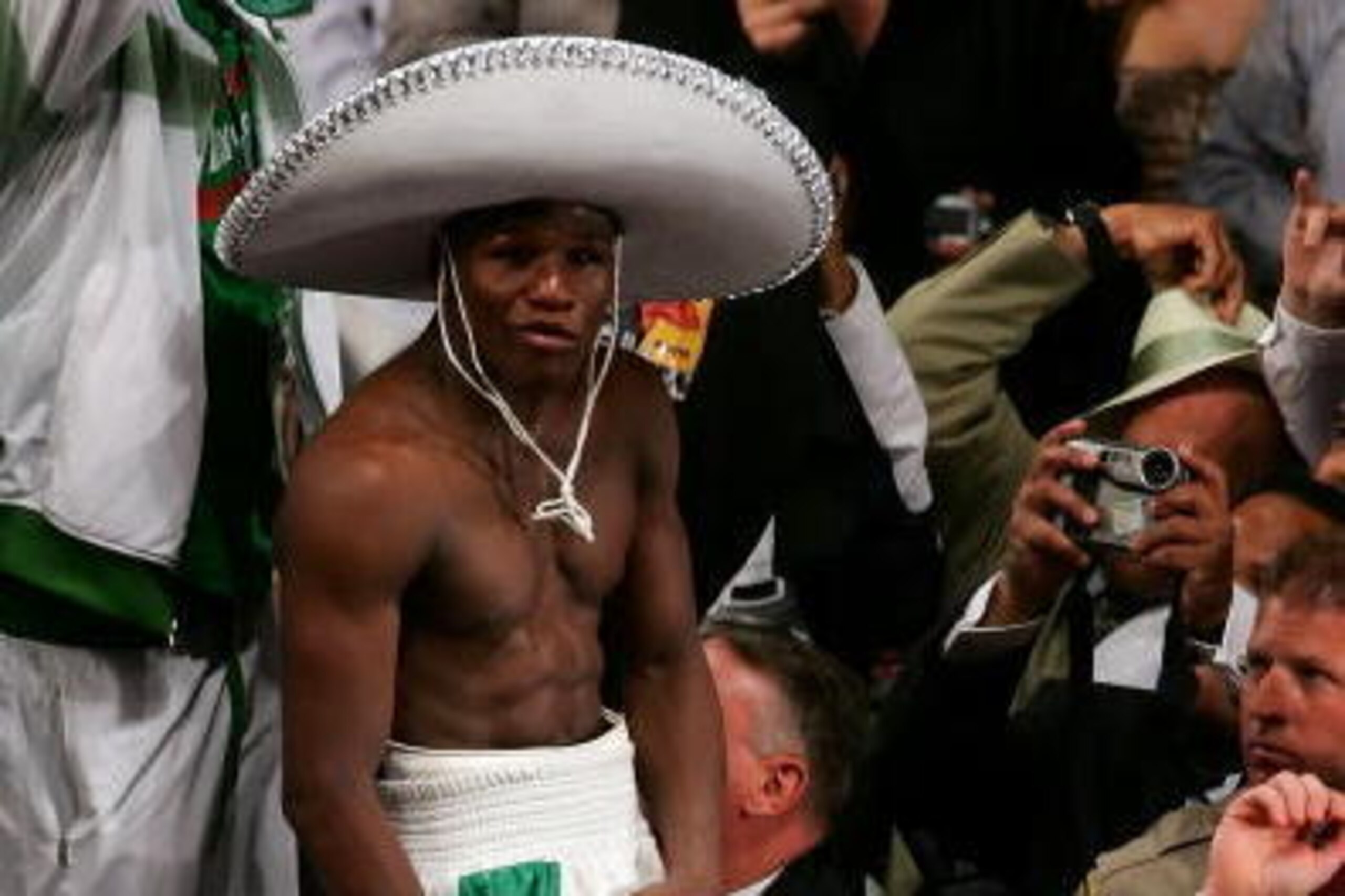 LAS VEGAS - MAY 05:  Floyd Mayweather Jr. walks down the steps as he leaves the ring after his split decision victory against Oscar De La Hoya after their WBC super welterweight championship fight at the MGM Grand Garden Arena May 5, 2007 in Las Vegas, Ne