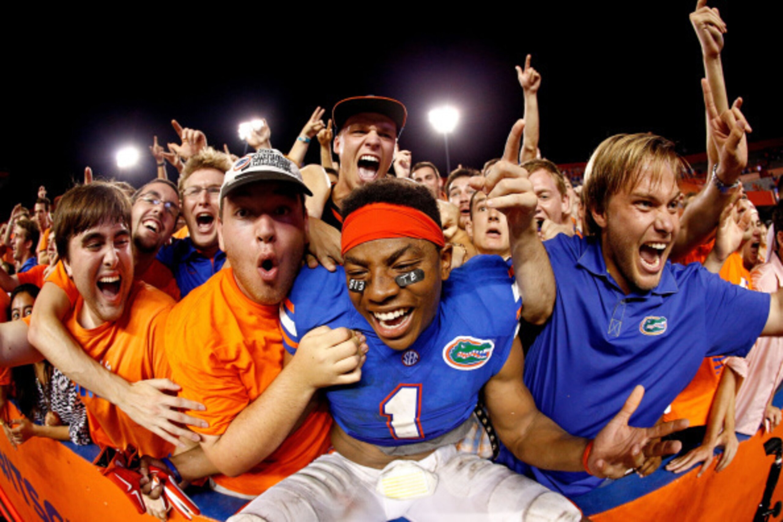 GAINESVILLE, FL - SEPTEMBER 13: Vernon Hargreaves III #1 of the Florida Gators celebrates after defeating the Kentucky Wildcats in triple overtime at Ben Hill Griffin Stadium on September 13, 2014 in Gainesville, Florida.  (Photo by Rob Foldy/Getty Images