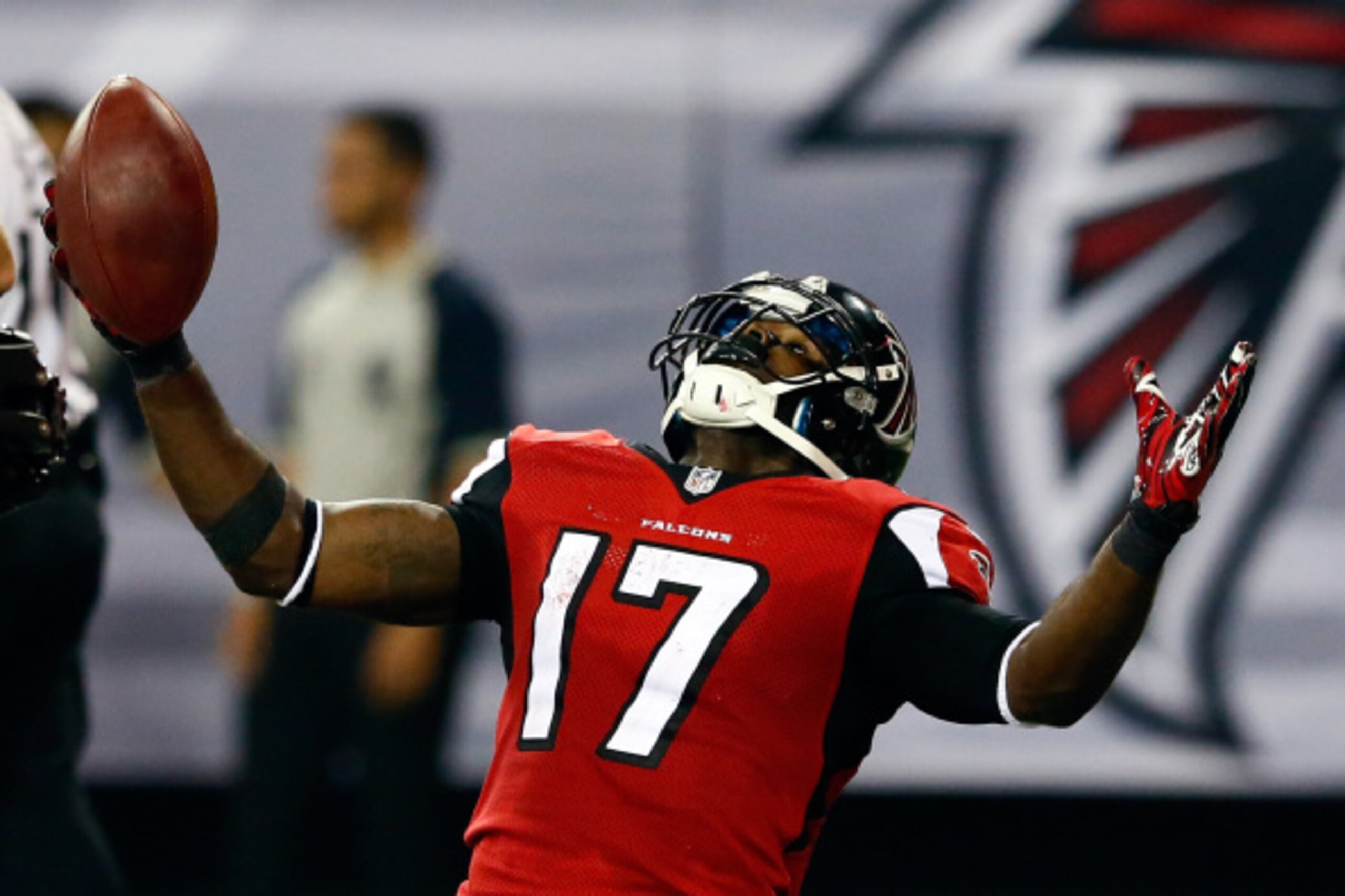 ATLANTA, GA - SEPTEMBER 18: Wide receiver Devin Hester #17 of the Atlanta Falcons celebrates a touchdown against the Tampa Bay Buccaneers during a game at the Georgia Dome on September 18, 2014 in Atlanta, Georgia.  (Photo by Kevin C. Cox/Getty Images)