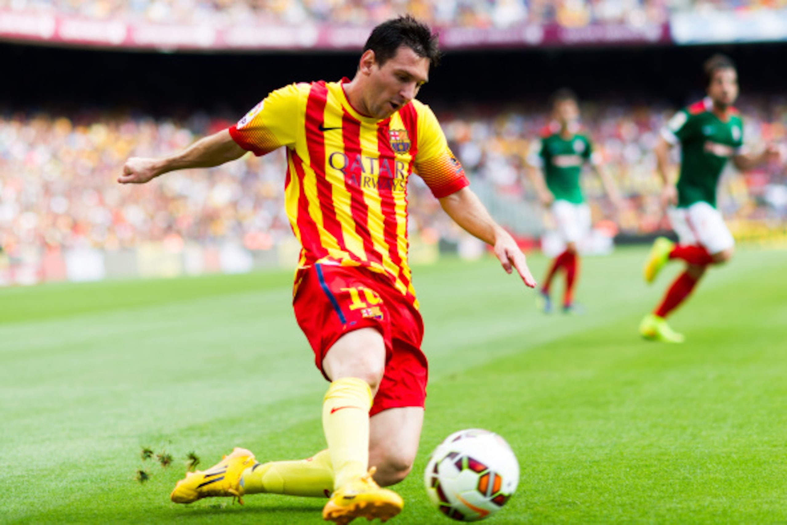 BARCELONA, SPAIN - SEPTEMBER 13: Lionel Messi of FC Barcelona kicks the ball during the La Liga match between FC Barcelona and Athletic Club at Camp Nou on September 13, 2014 in Barcelona, Spain. (Photo by Alex Caparros/Getty Images)
