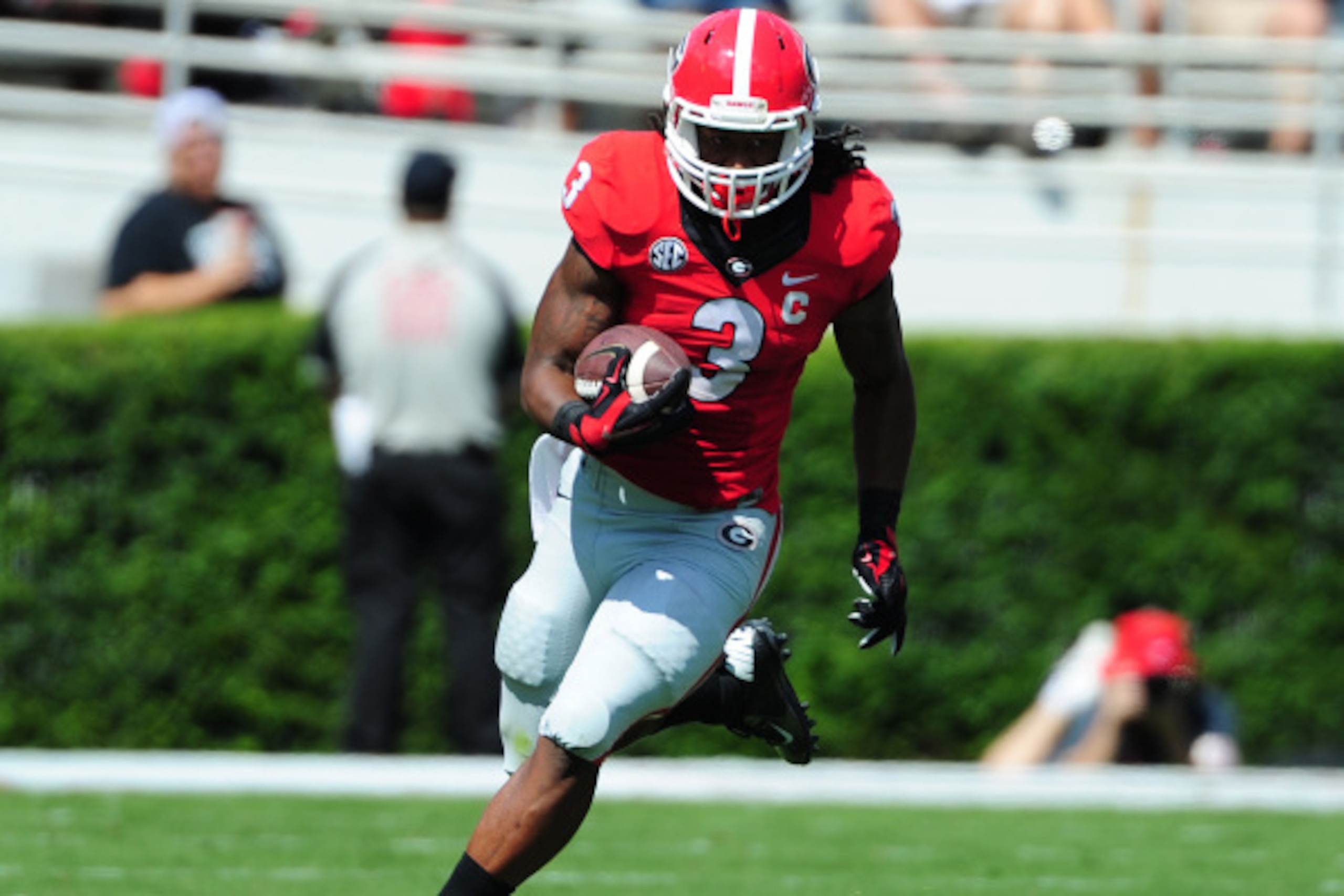 ATHENS, GA - SEPTEMBER 20: Todd Gurley #3 of the Georgia Bulldogs carries the ball against the Troy Trojans at Sanford Stadium on September 20, 2014 in Athens, Georgia. (Photo by Scott Cunningham/Getty Images)