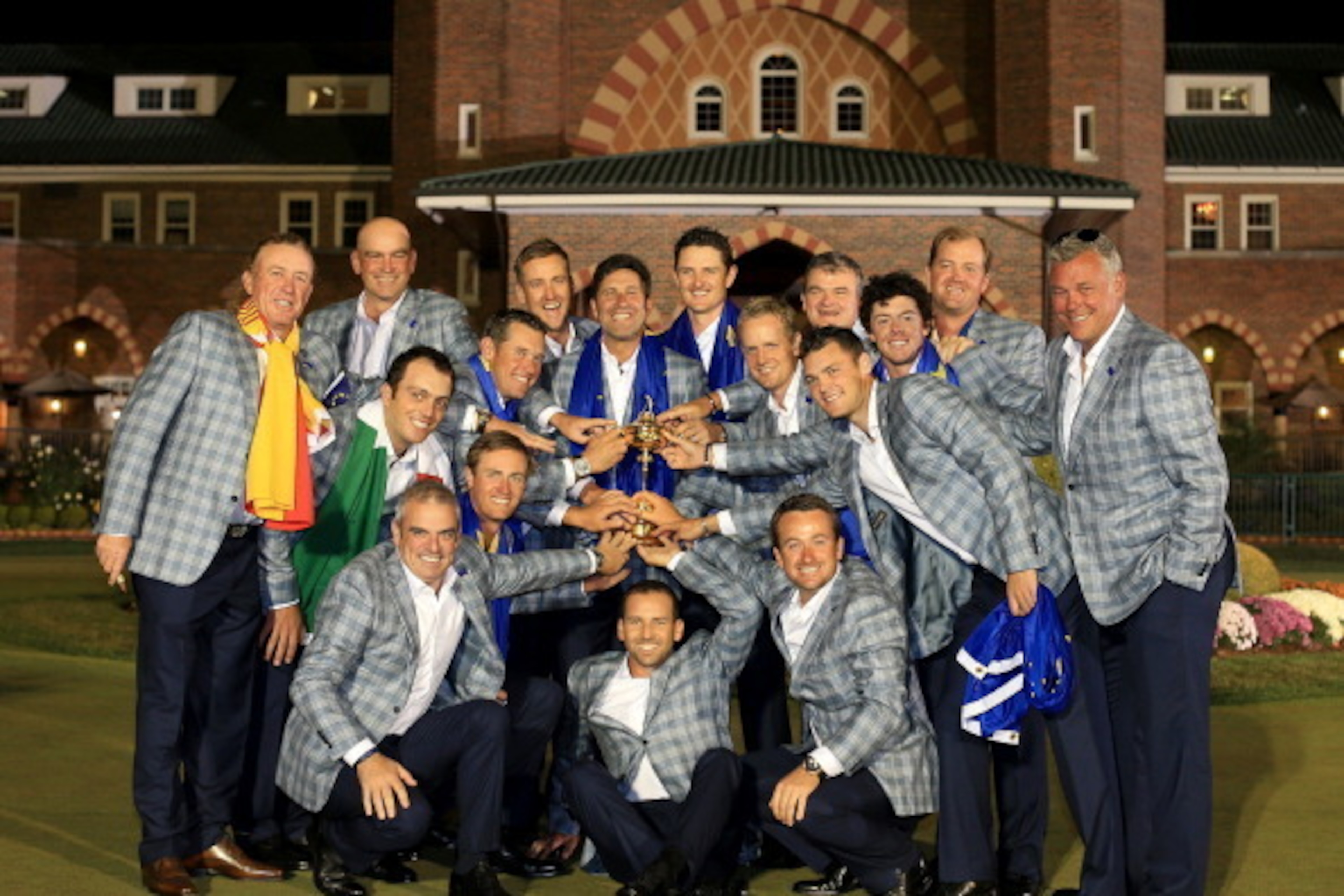 MEDINAH, IL - SEPTEMBER 30:  The victorious European Team celebrate with the cup after their famous comeback in the Singles Matches for The 39th Ryder Cup at Medinah Country Club on September 30, 2012 in Medinah, Illinois.  (Photo by David Cannon/Getty Im