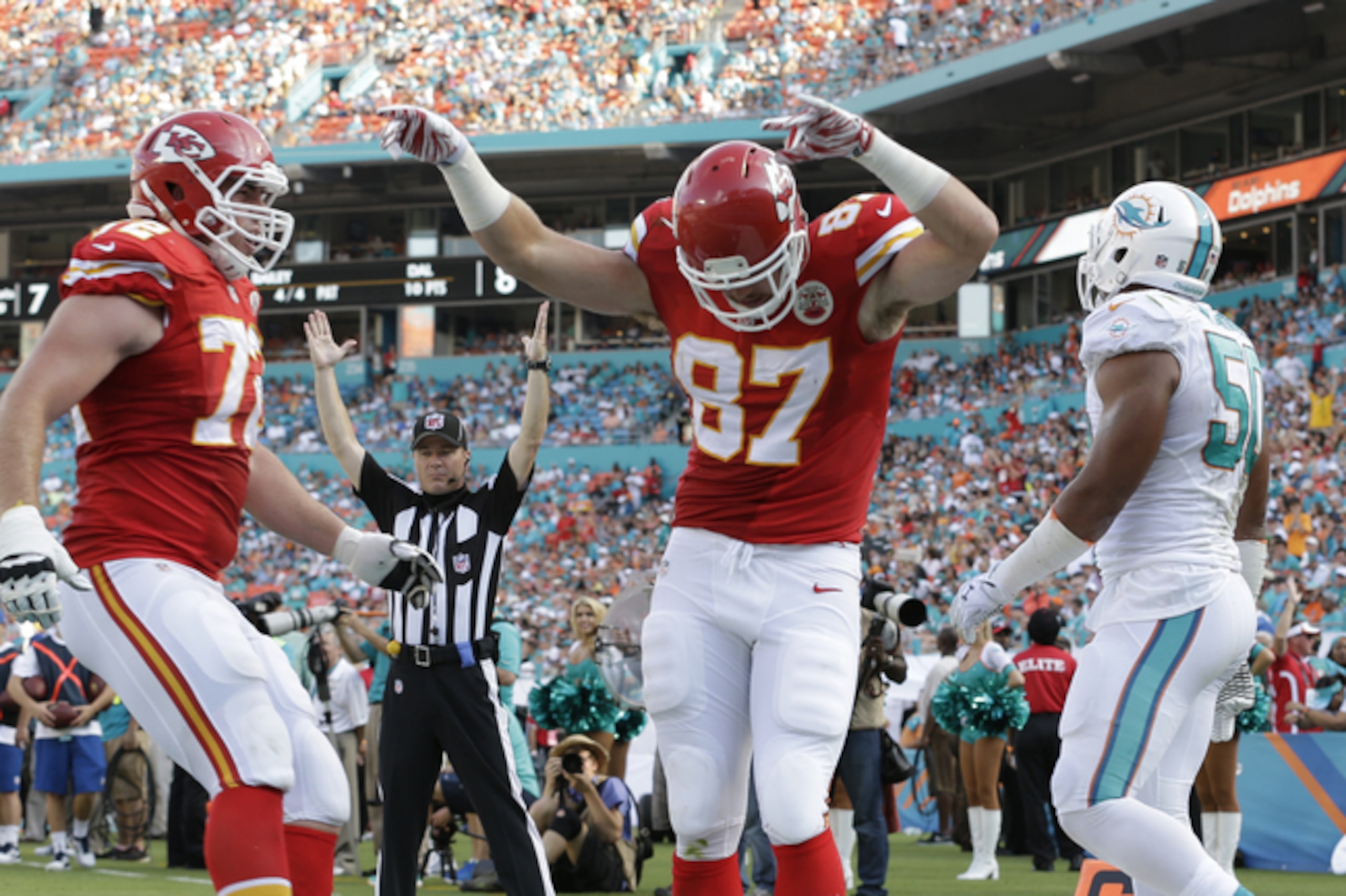 Kelce easily scored a touchdown when covered by Dolphins end Olivier Vernon.
