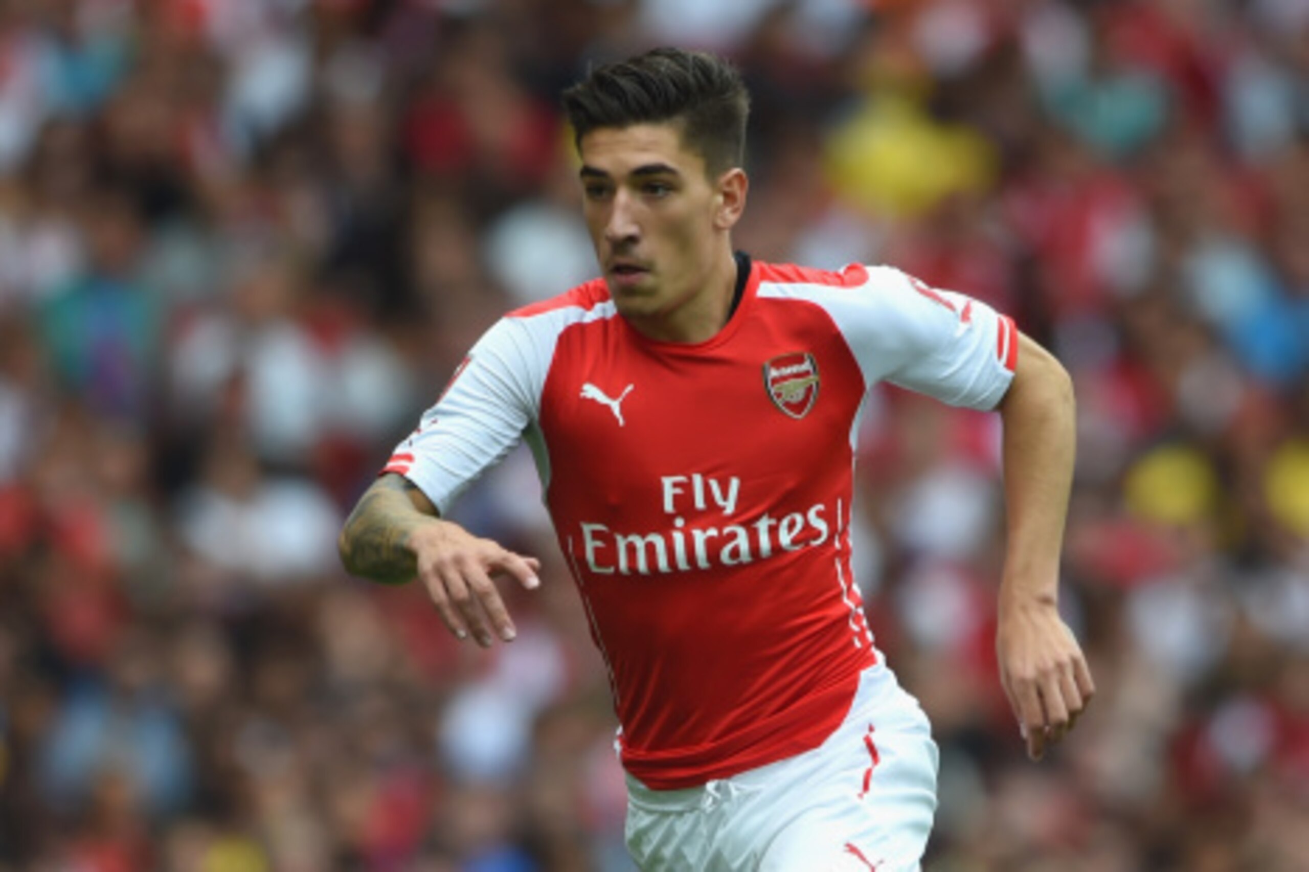 LONDON, ENGLAND - AUGUST 02:  Hector Bellerin of Arsenal in action during the Emirates Cup match between Arsenal and Benfica at the Emirates Stadium on August 2, 2014 in London, England.  (Photo by Michael Regan/Getty Images)