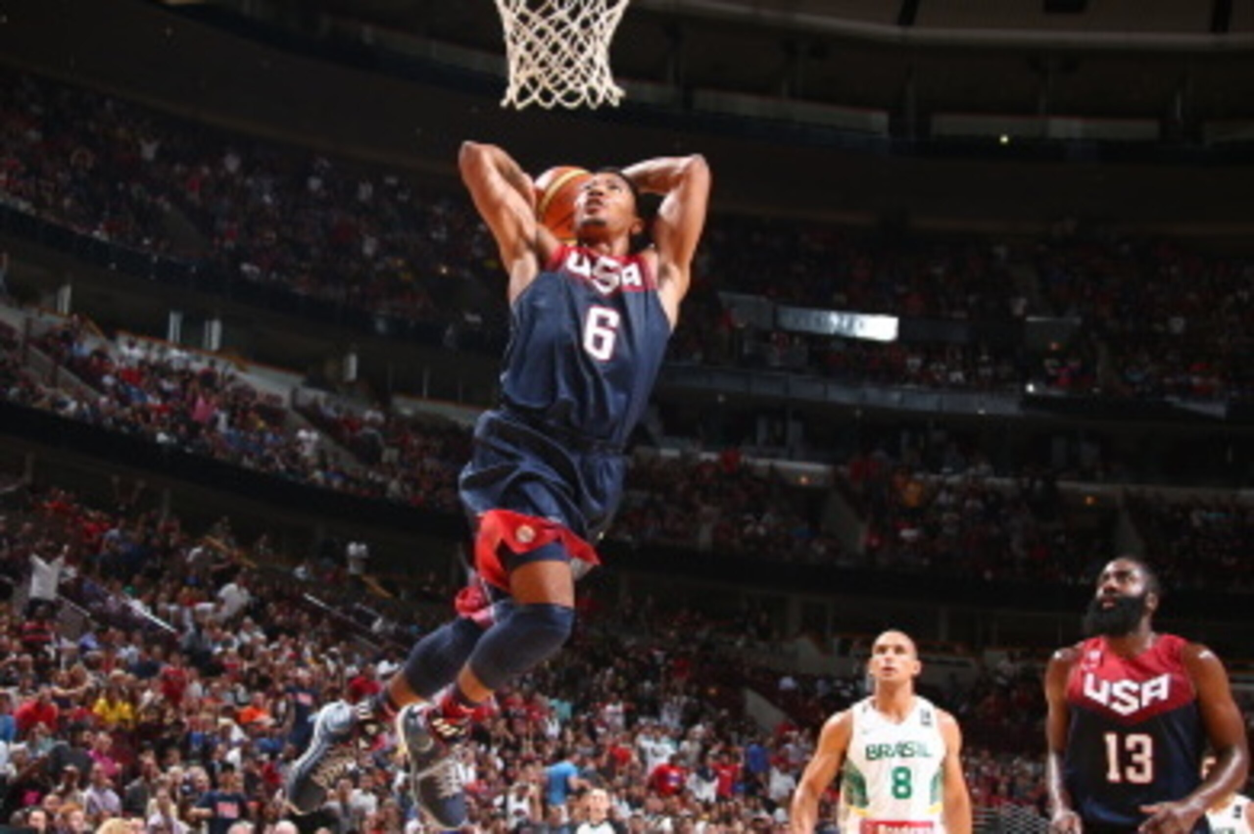 CHICAGO, IL - AUGUST 16: Derrick Rose #6 of the USA Basketball Men's National Team goes up to dunk during a game against the Brazil Basketball Men's National Team on August 16, 2014 at the United Center in Chicago, Illinois.  NOTE TO USER: User expressly 