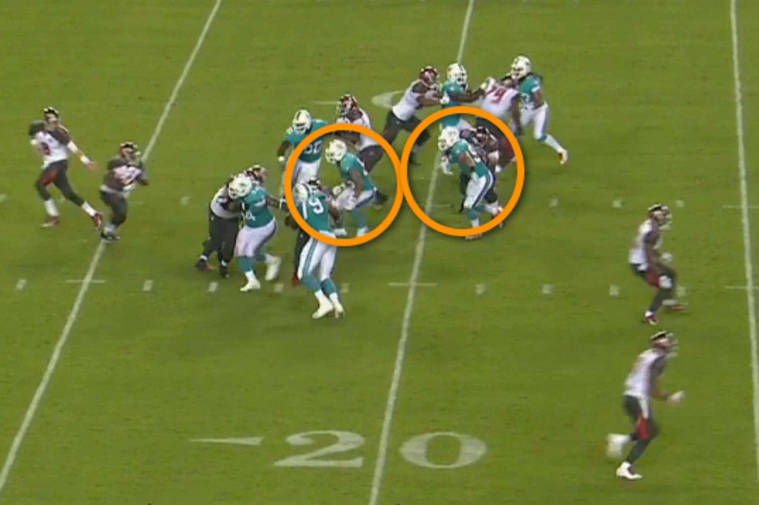 Misi (left circle) showed impressive play-recognition skills in the preseason.
