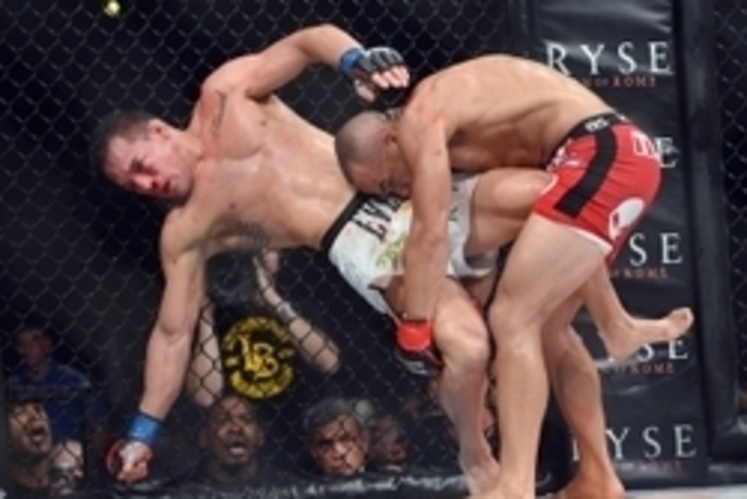Nov 2, 2013; Long Beach, CA, USA; Eddie Alvarez (red gloves) and Michael Chandler (blue gloves) during their Bellator lightweight world championship fight at the Long Beach Arena. Alvarez won the fight. Mandatory Credit: Jayne Kamin-Oncea-USA TODAY Spor Nov 2, 2013; Long Beach, CA, USA; Eddie Alvarez (red gloves) and Michael Chandler (blue gloves) during their Bellator lightweight world championship fight at the Long Beach Arena. Alvarez won the fight. Mandatory Credit: Jayne Kamin-Oncea-USA TODAY Spor