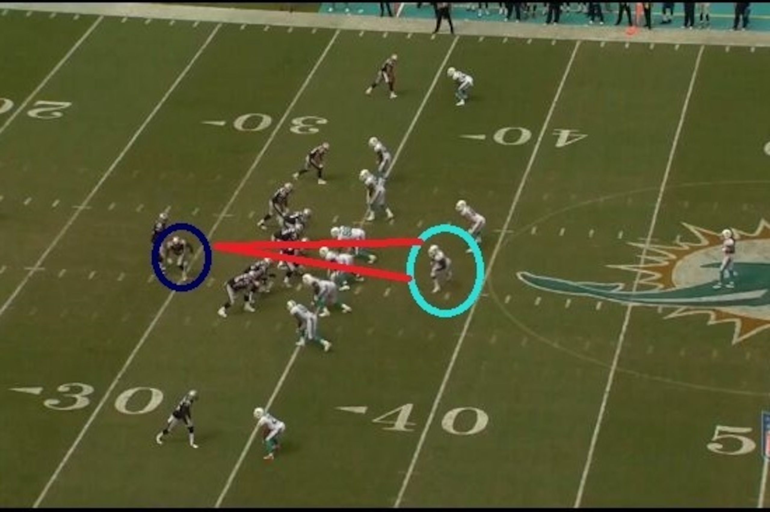 Jenkins covering Vereen on what will be a pass play.