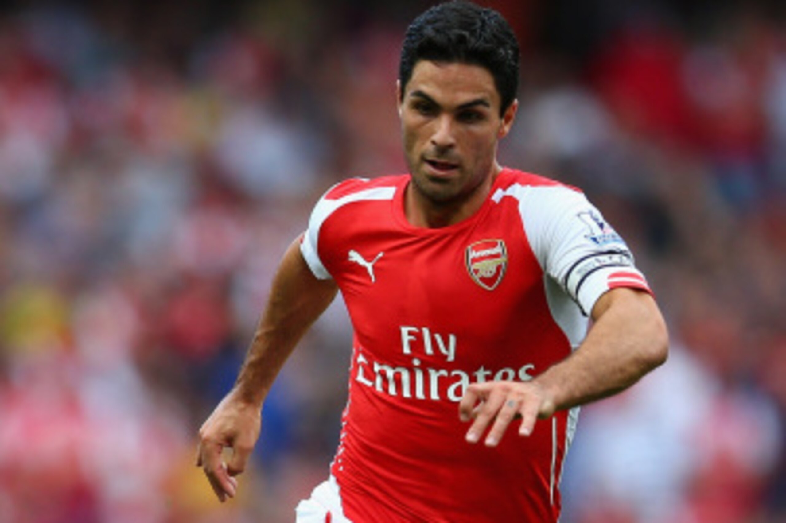 LONDON, ENGLAND - AUGUST 16:  Mikel Arteta of Arsenal in action during the Barclays Premier League match between Arsenal and Crystal Palace at Emirates Stadium on August 16, 2014 in London, England.  (Photo by Clive Mason/Getty Images)