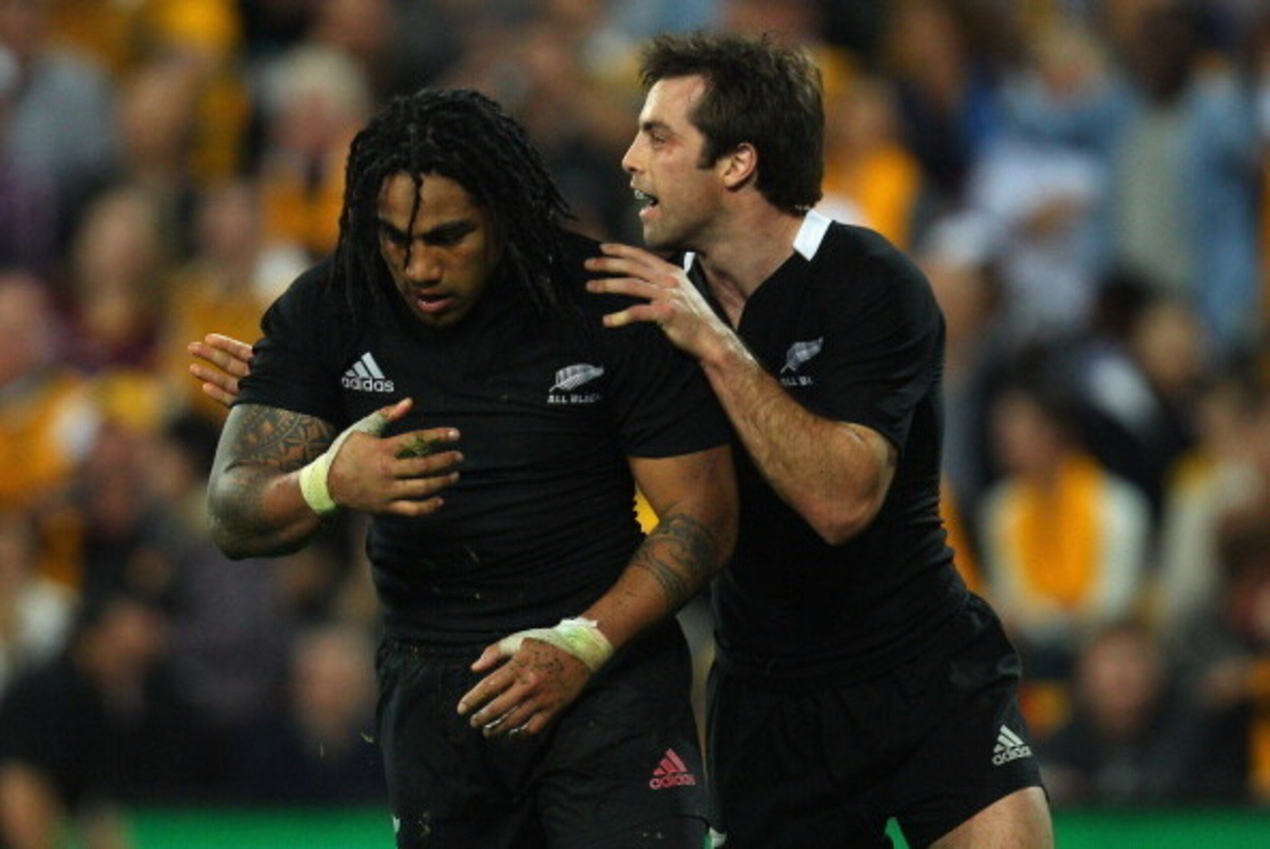 BRISBANE, AUSTRALIA - AUGUST 27:  Ma'a Nonu of the All Blacks celebrates his try with Conrad Smith during the Tri-Nations Bledisloe Cup match between the Australian Wallabies and the New Zealand All Blacks at Suncorp Stadium on August 27, 2011 in Brisbane