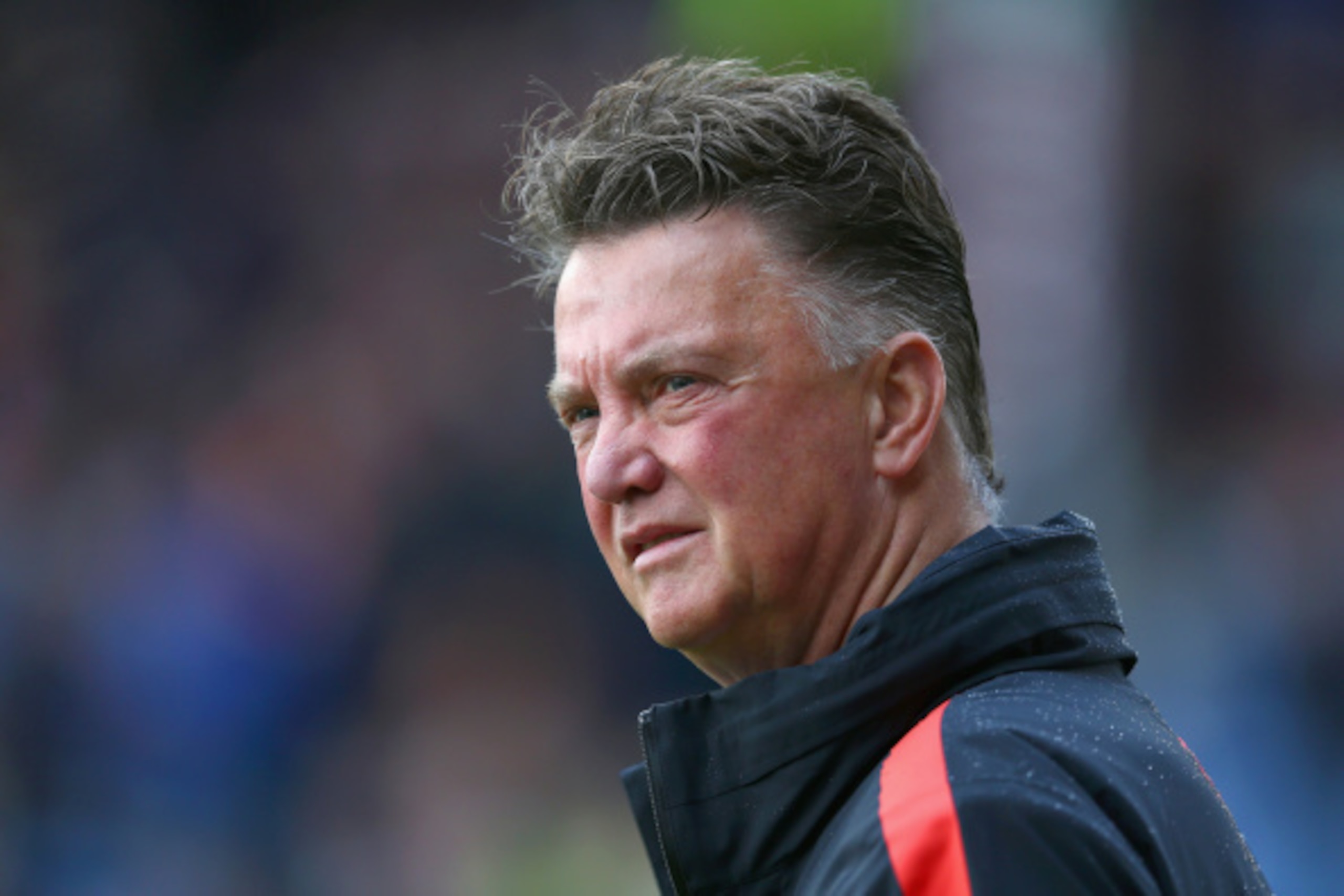 BURNLEY, ENGLAND - AUGUST 30:  Manager Louis van Gaal of Manchester United looks on during the Barclays Premier League match between Burnley and Manchester United at Turf Moor on August 30, 2014 in Burnley, England.  (Photo by Clive Brunskill/Getty Images