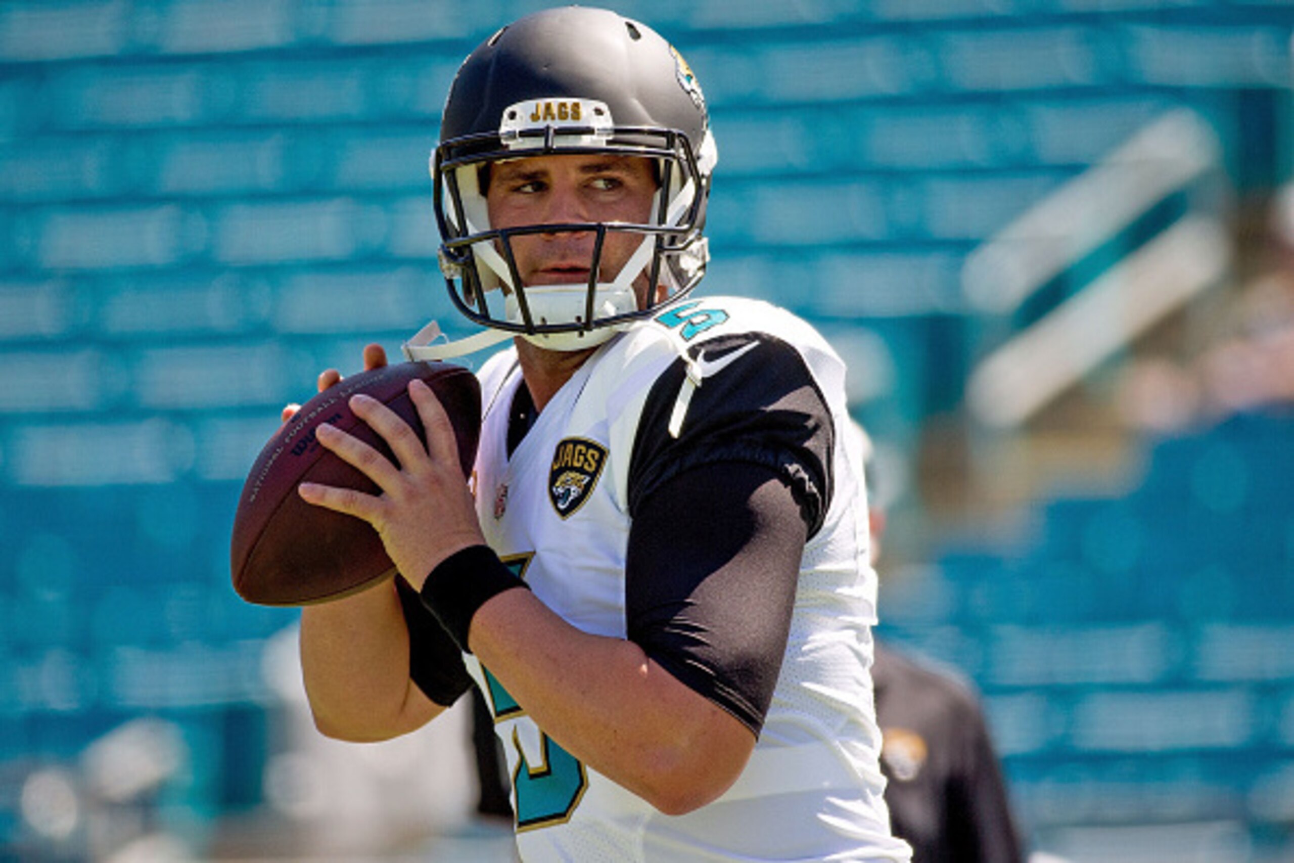JACKSONVILLE, FL - SEPTEMBER 21:  Blake Bortles #5 of the Jacksonville Jaguars warms up before the game against the Indianapolis Colts at EverBank Field on September 21, 2014 in Jacksonville, Florida.  (Photo by Rob Foldy/Getty Images)