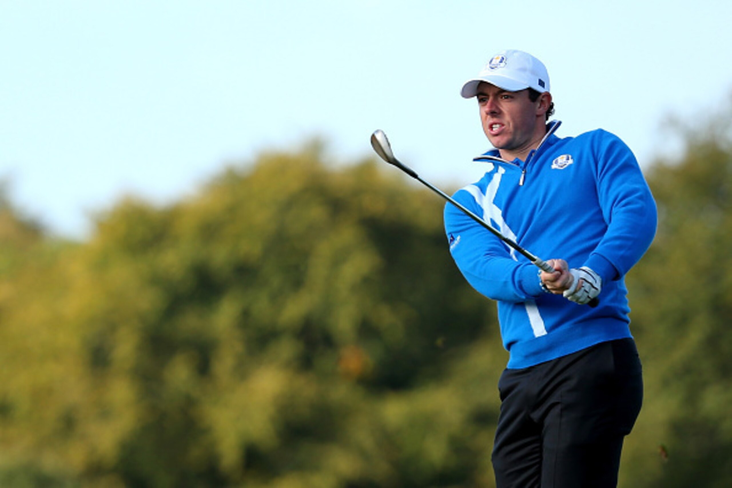 AUCHTERARDER, SCOTLAND - SEPTEMBER 26:  Rory McIlroy of Europe chips on the 7th hole during the Morning Fourballs of the 2014 Ryder Cup on the PGA Centenary course at the Gleneagles Hotel on September 26, 2014 in Auchterarder, Scotland.  (Photo by Mike Eh