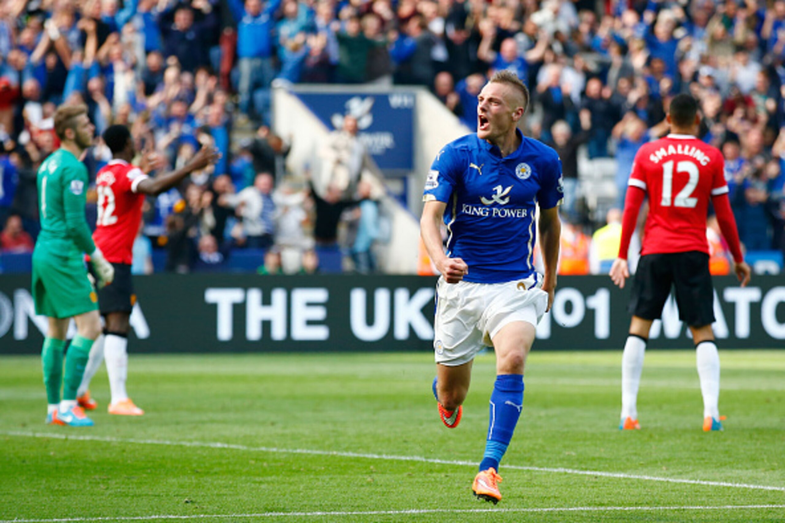 LEICESTER, ENGLAND - SEPTEMBER 21:  Jamie Vardy of Leicester City celebrates after scoring his team's fourth goal during the Barclays Premier League match between Leicester City and Manchester United at The King Power Stadium on September 21, 2014 in Leic