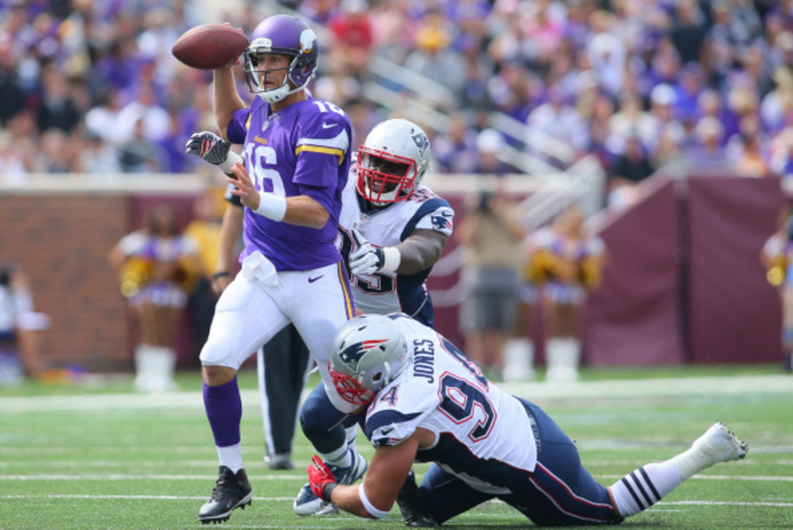 MINNEAPOLIS, MN - SEPTEMBER 14: Chandler Jones #95 and Chris Jones #94 of the New England Patriots attempt to sack Matt Cassel #16 of the Minnesota Vikings at TCF Bank Stadium on September 14, 2014 in Minneapolis, Minnesota. (Photo by Adam Bettcher/Get MINNEAPOLIS, MN - SEPTEMBER 14: Chandler Jones #95 and Chris Jones #94 of the New England Patriots attempt to sack Matt Cassel #16 of the Minnesota Vikings at TCF Bank Stadium on September 14, 2014 in Minneapolis, Minnesota. (Photo by Adam Bettcher/Get