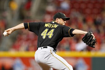 CINCINNATI, OH - SEPTEMBER 26: Tony Watson #44 of the Pittsburgh Pirates pitches in the eighth inning against the Cincinnati Reds at Great American Ball Park on September 26, 2014 in Cincinnati, Ohio. (Photo by Joe Robbins/Getty Images)