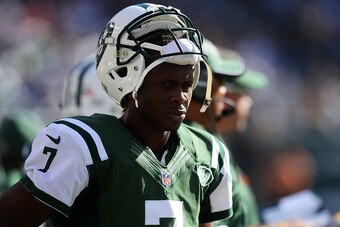 EAST RUTHERFORD, NJ - SEPTEMBER 28:  Geno Smith #7 of the New York Jets reacts in the fourth quarter of their 24 to 17 loss to the Detroit Lions at MetLife Stadium on September 28, 2014 in East Rutherford, New Jersey.  (Photo by Ron Antonelli/Getty Images