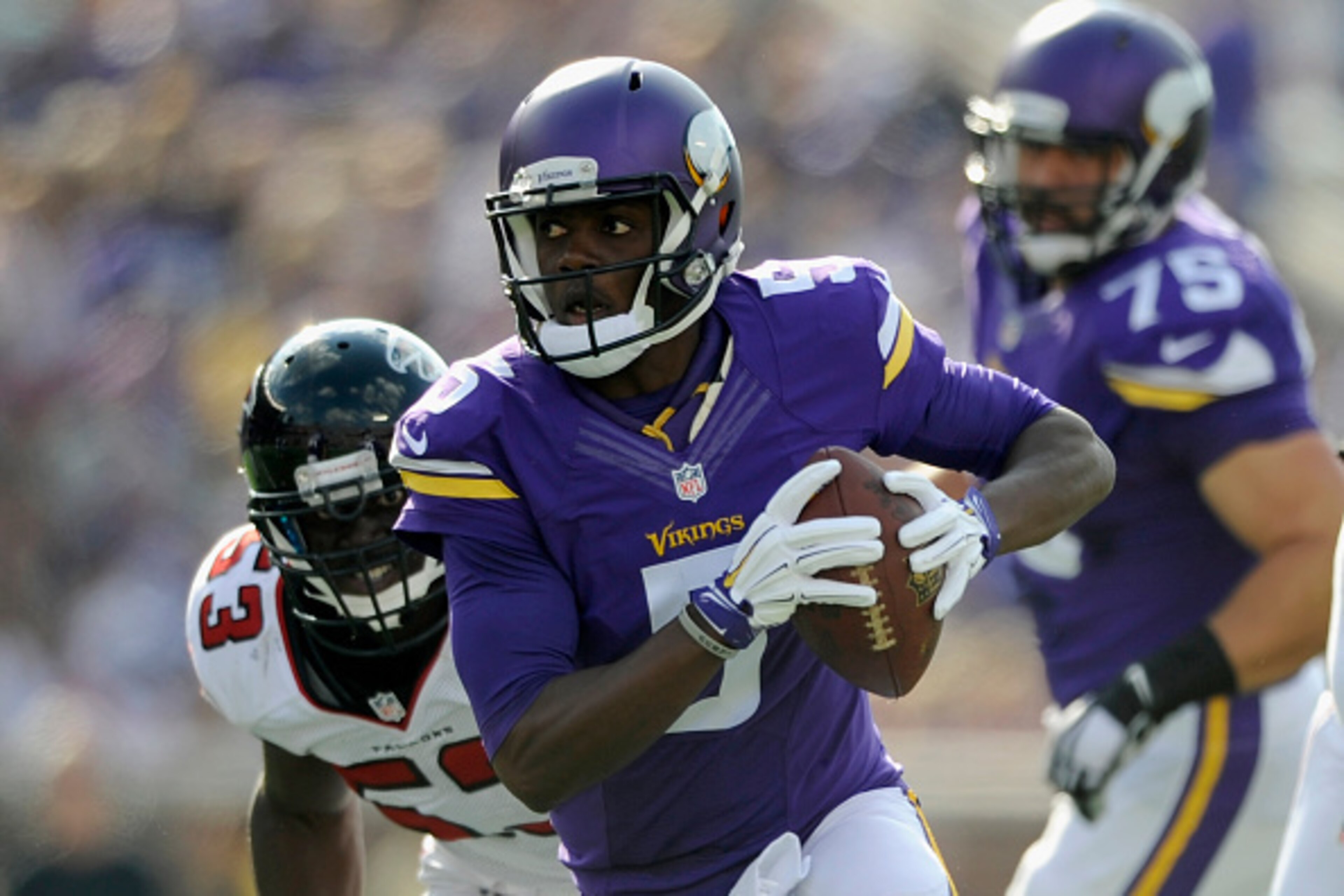 MINNEAPOLIS, MN - SEPTEMBER 28: Teddy Bridgewater #5 of the Minnesota Vikings scrambles with the ball during the first quarter of the game against the Atlanta Falcons on September 28, 2014 at TCF Bank Stadium in Minneapolis, Minnesota. (Photo by Hannah Fo MINNEAPOLIS, MN - SEPTEMBER 28: Teddy Bridgewater #5 of the Minnesota Vikings scrambles with the ball during the first quarter of the game against the Atlanta Falcons on September 28, 2014 at TCF Bank Stadium in Minneapolis, Minnesota. (Photo by Hannah Fo
