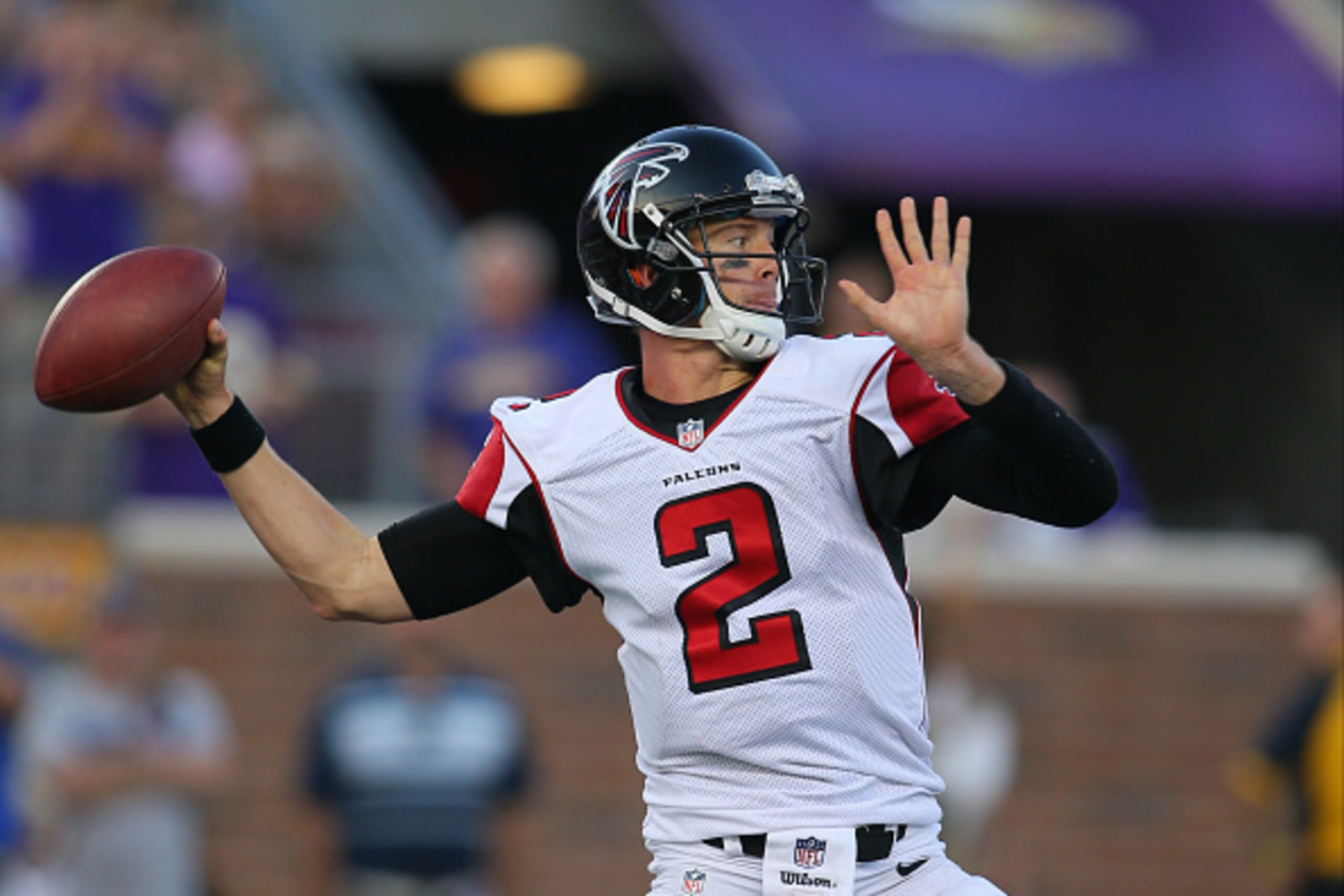 MINNEAPOLIS, MN - SEPTEMBER 28:  Matt Ryan #2 of the Atlanta Falcons passes against the Minnesota Vikings at TCF Bank Stadium on September 28, 2014 in Minneapolis, Minnesota. (Photo by Adam Bettcher/Getty Images)