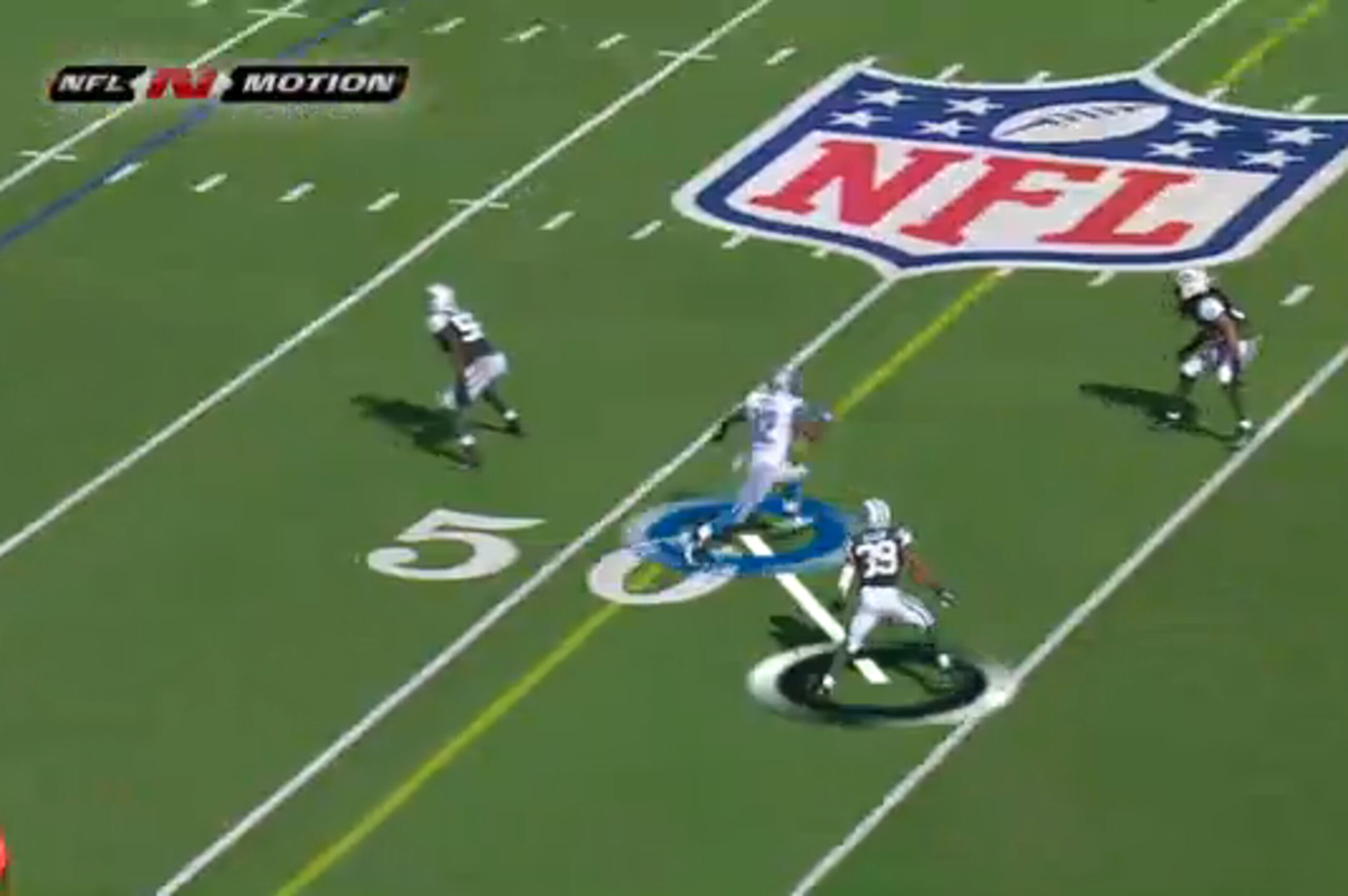 Allen's job here is to stay back and prevent Ross from going over the top, while Pryor prevents any shallow routes.