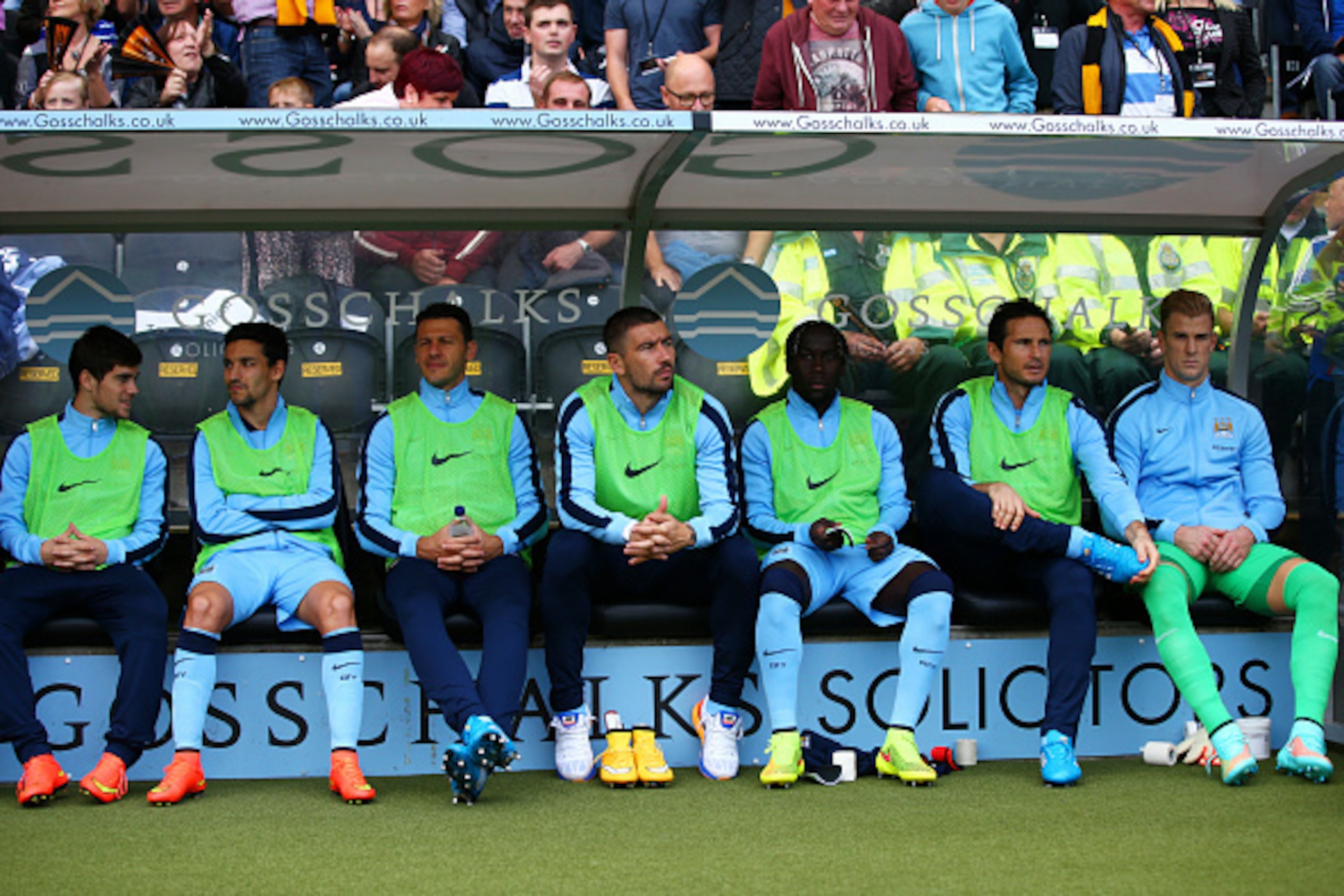 HULL, ENGLAND - SEPTEMBER 27: Joe Hart (R) of Manchester City sits on the bench next to team-mate Frank Lampard before the Barclays Premier League match between Hull City and Manchester City at KC Stadium on September 27, 2014 in Hull, England. (Photo b HULL, ENGLAND - SEPTEMBER 27: Joe Hart (R) of Manchester City sits on the bench next to team-mate Frank Lampard before the Barclays Premier League match between Hull City and Manchester City at KC Stadium on September 27, 2014 in Hull, England. (Photo b