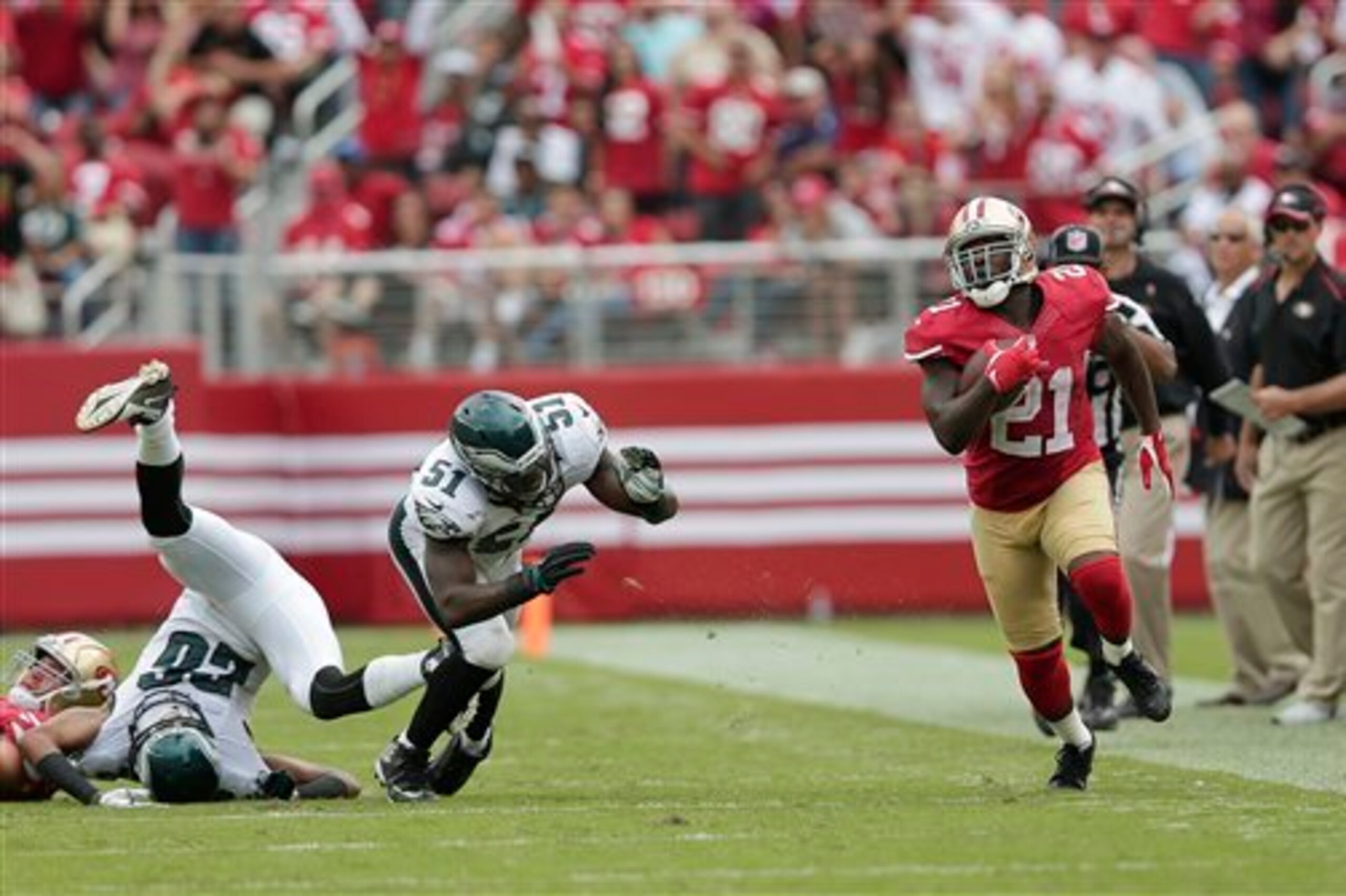 Even at 31 years of age, Gore still can make defenses look silly with big gains downfield.