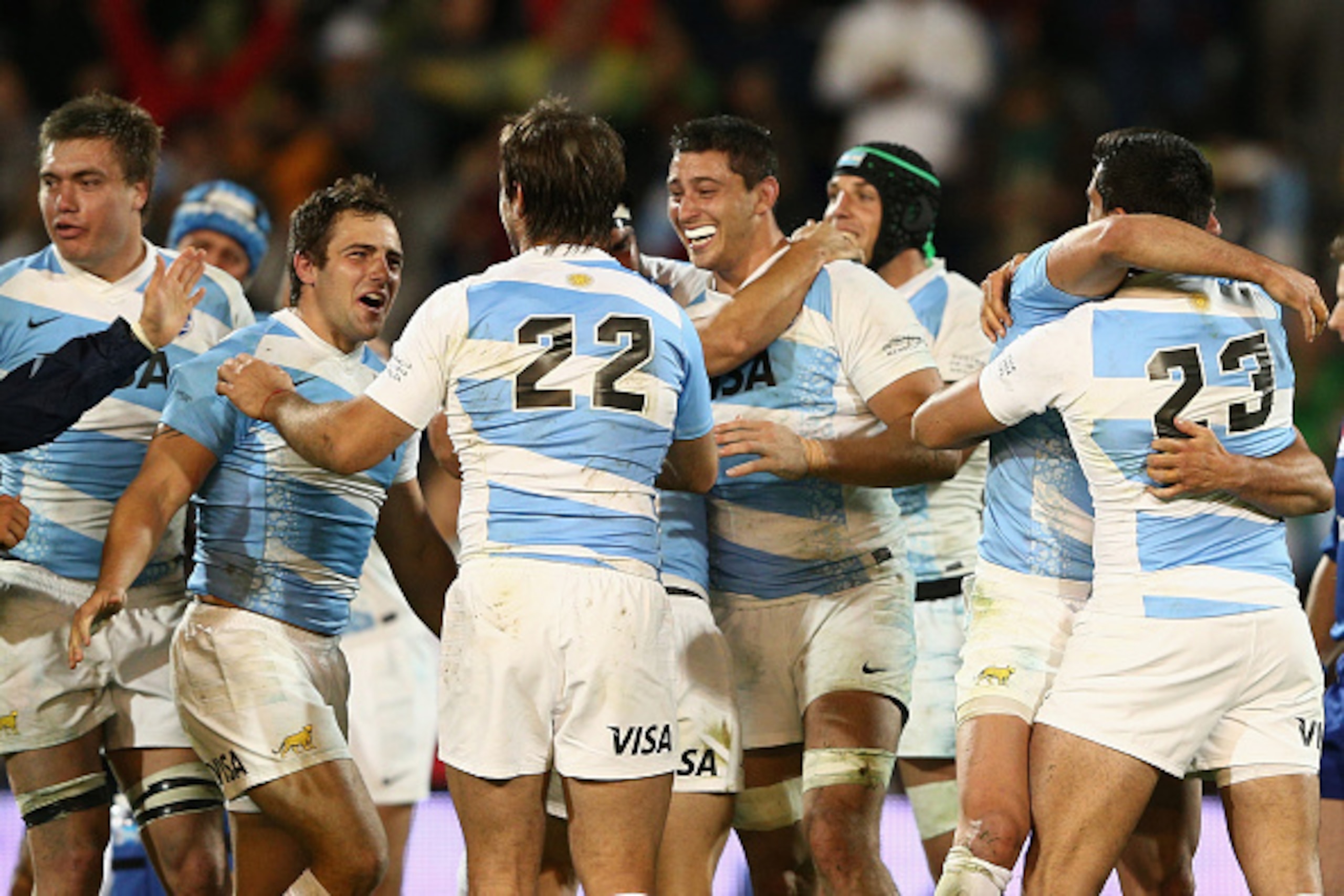 MENDOZA, ARGENTINA - OCTOBER 04:  The Pumas celebrate winning The Rugby Championship match between Argentina and the Australian Wallabies at Estadio Malvinas Argentinas on October 4, 2014 in Mendoza, Argentina.  (Photo by Cameron Spencer/Getty Images)