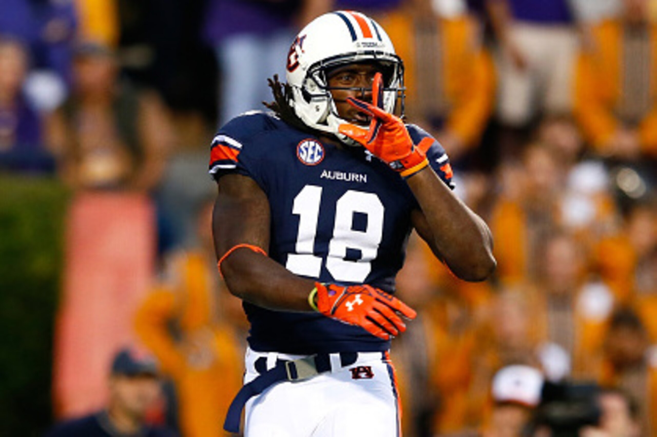 AUBURN, AL - OCTOBER 04:  Sammie Coates #18 of the Auburn Tigers reacts after pulling in a reception for a touchdown against the LSU Tigers at Jordan Hare Stadium on October 4, 2014 in Auburn, Alabama.  (Photo by Kevin C. Cox/Getty Images)