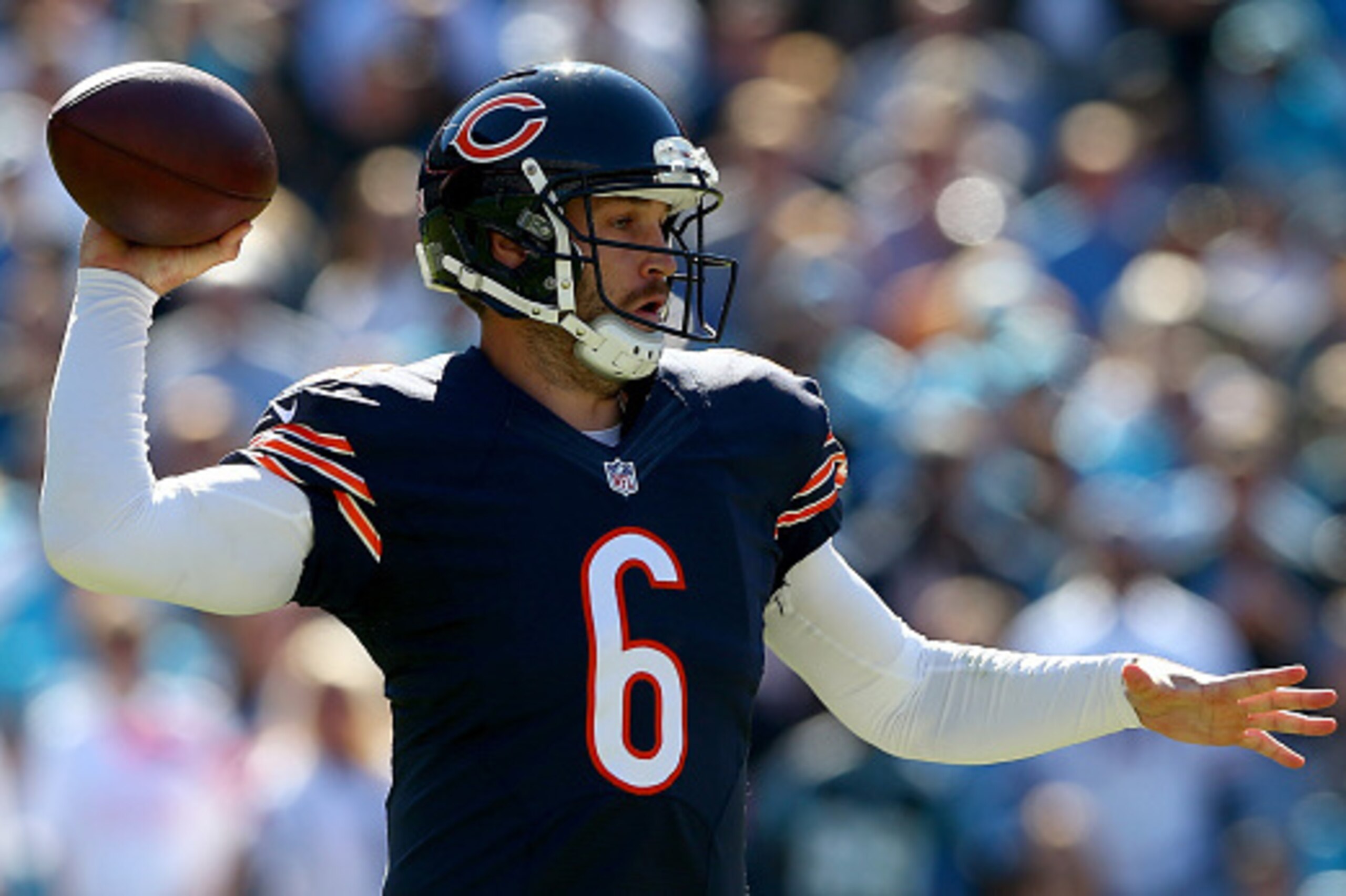 CHARLOTTE, NC - OCTOBER 05: Jay Cutler #6 of the Chicago Bears drops back to pass against the Carolina Panthers at Bank of America Stadium on October 5, 2014 in Charlotte, North Carolina. (Photo by Streeter Lecka/Getty Images) CHARLOTTE, NC - OCTOBER 05: Jay Cutler #6 of the Chicago Bears drops back to pass against the Carolina Panthers at Bank of America Stadium on October 5, 2014 in Charlotte, North Carolina. (Photo by Streeter Lecka/Getty Images)