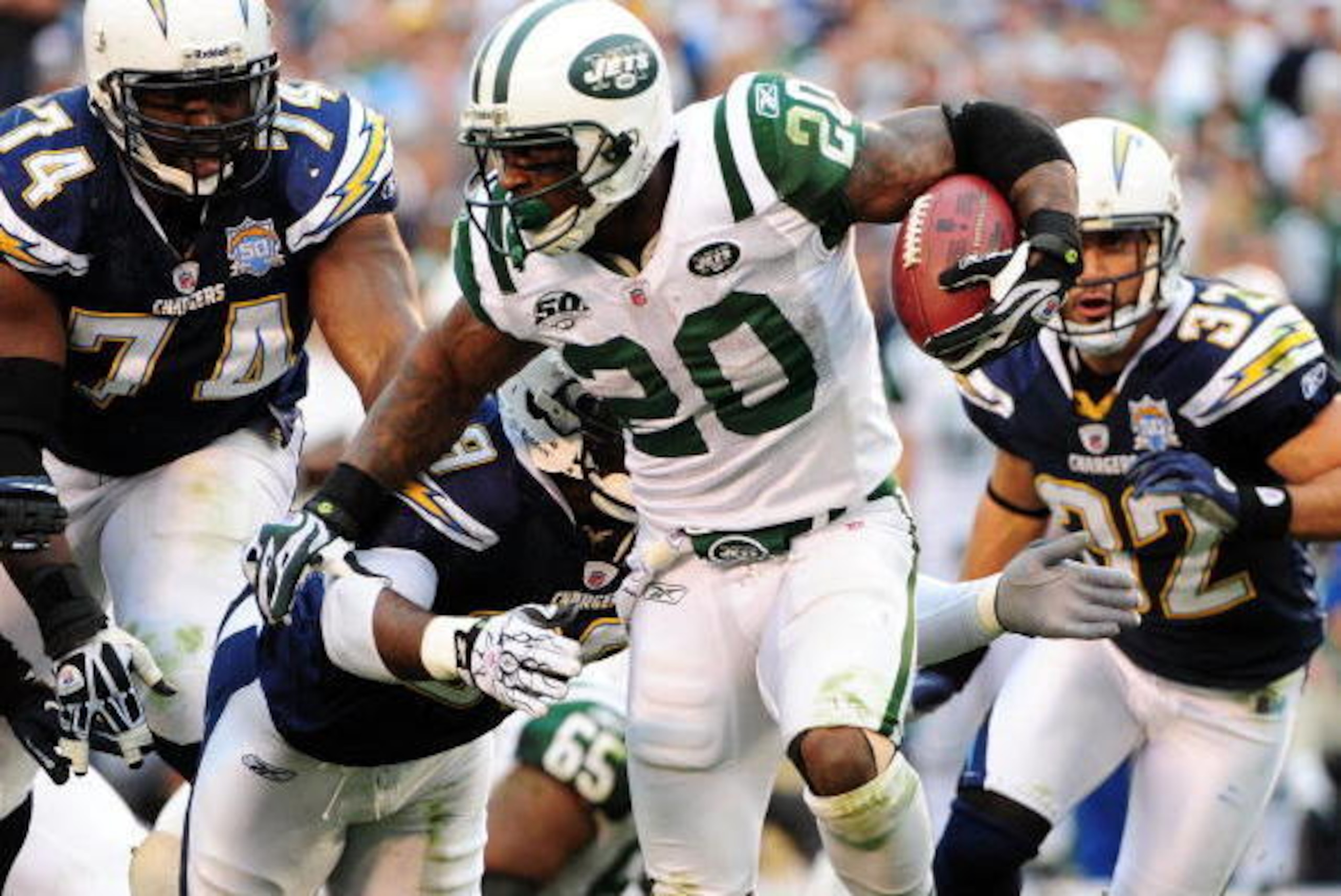 SAN DIEGO - JANUARY 17: Running back Thomas Jones #23 of the New York Jets runs with the ball against the San Diego Chargers during the AFC Divisional Playoff Game at Qualcomm Stadium on January 17, 2010 in San Diego, California. (Photo by Robert Laberg SAN DIEGO - JANUARY 17: Running back Thomas Jones #23 of the New York Jets runs with the ball against the San Diego Chargers during the AFC Divisional Playoff Game at Qualcomm Stadium on January 17, 2010 in San Diego, California. (Photo by Robert Laberg