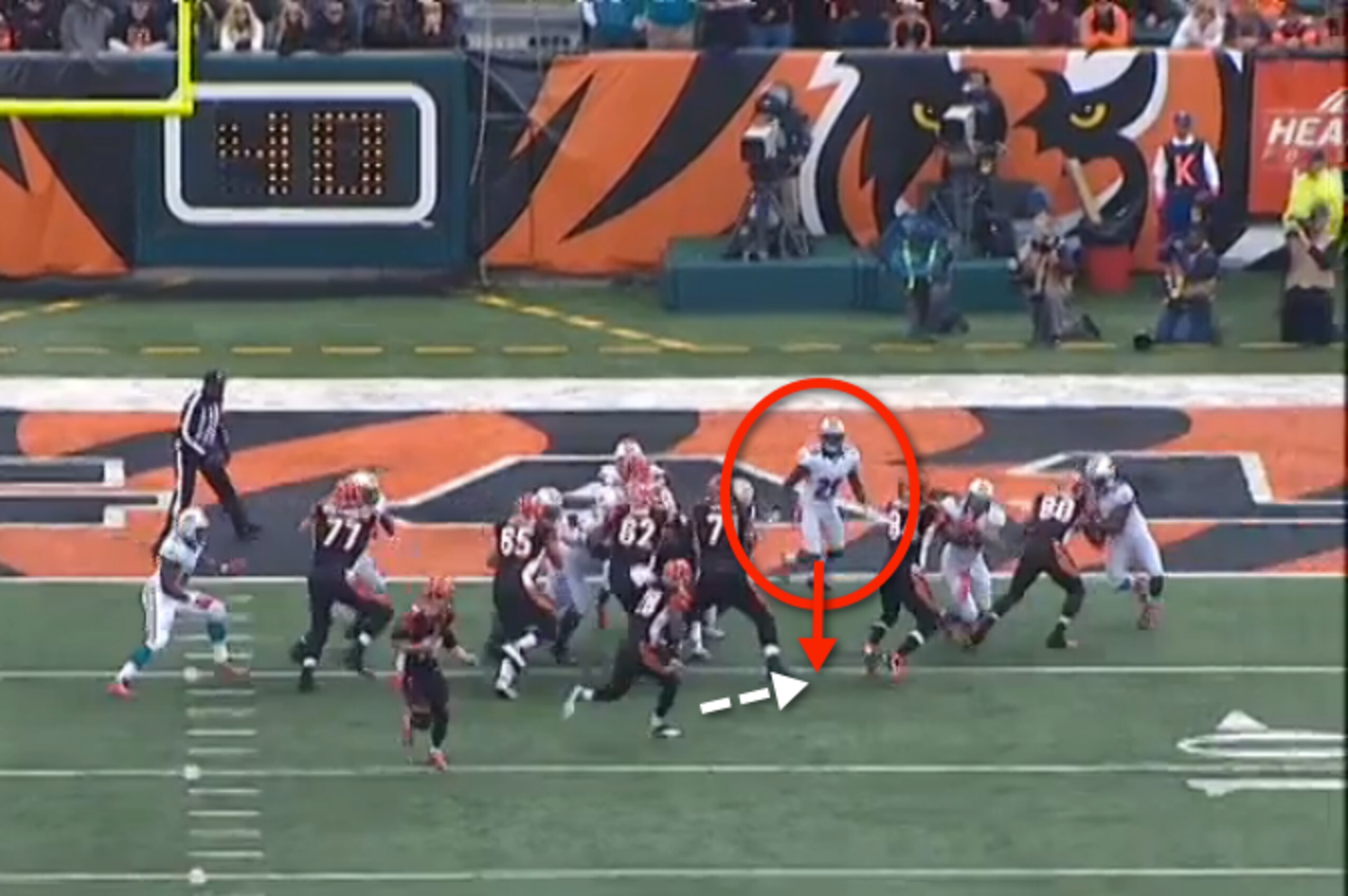 Jones excels at diagnosing run plays and stopping them at the line of scrimmage.