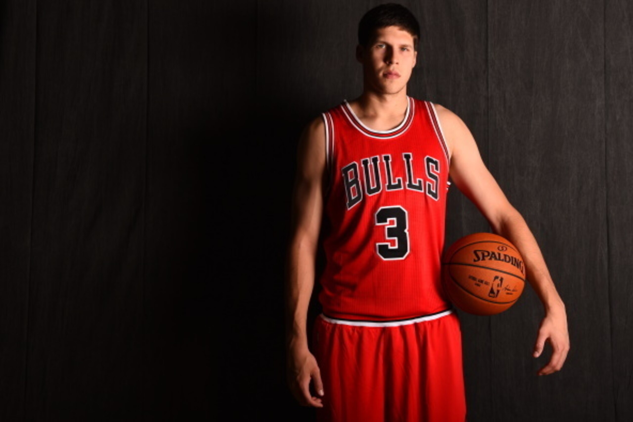 TARRYTOWN, NY - AUGUST 3: Doug McDermott #3 of the Chicago Bulls poses for a portrait during the 2014 NBA rookie photo shoot on August 3, 2014 at the Madison Square Garden Training Facility in Tarrytown, New York. NOTE TO USER: User expressly acknowledge TARRYTOWN, NY - AUGUST 3: Doug McDermott #3 of the Chicago Bulls poses for a portrait during the 2014 NBA rookie photo shoot on August 3, 2014 at the Madison Square Garden Training Facility in Tarrytown, New York. NOTE TO USER: User expressly acknowledge