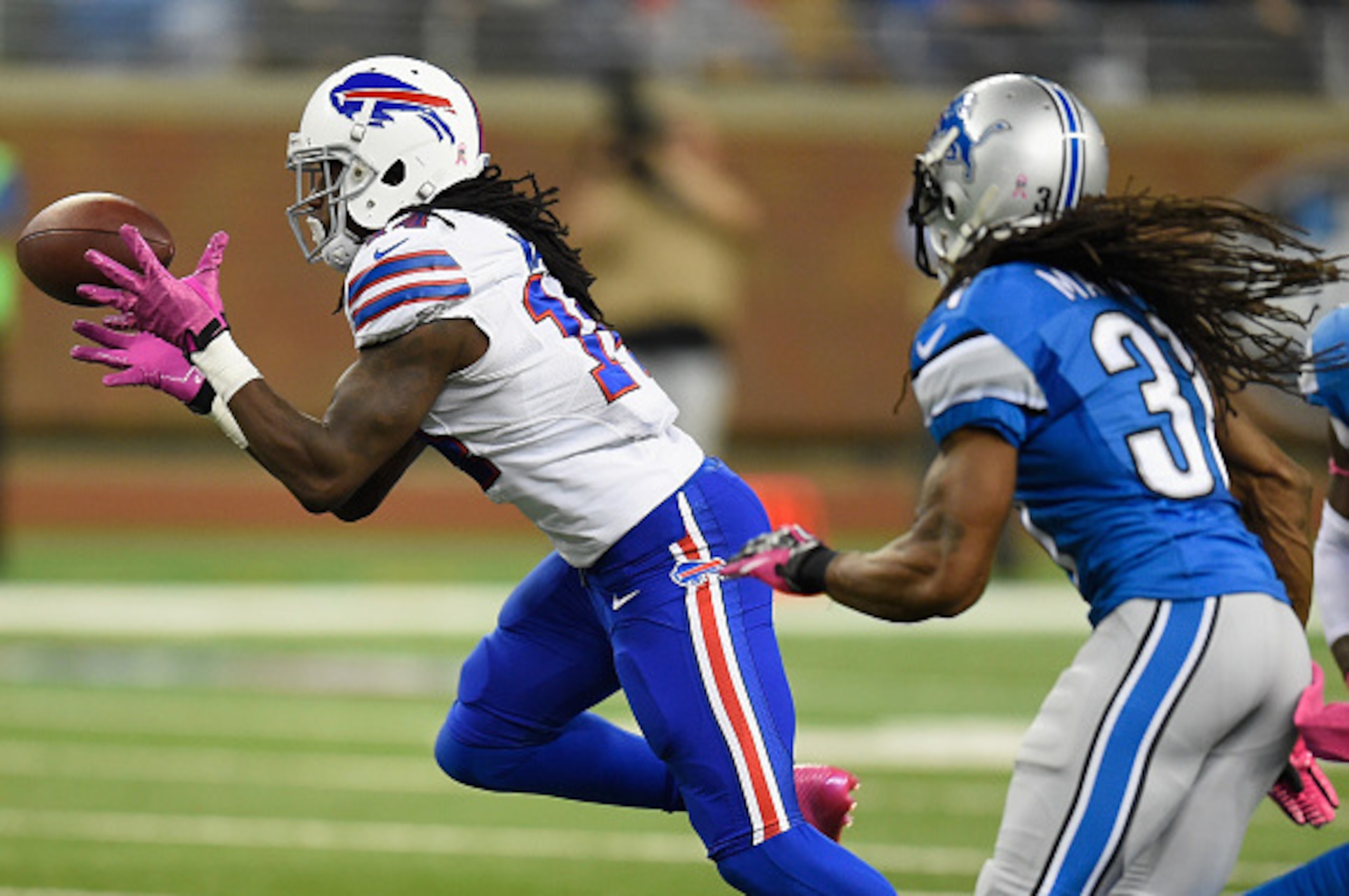 DETROIT, MI - OCTOBER 05: Sammy Watkins #14 of the Buffalo Bills catches the ball in the fourth quarter against the Detroit Lions to set up the game winning goal at Ford Field on October 05, 2014 in Detroit, Michigan. the Buffalo Bills win 17-14. (Photo b