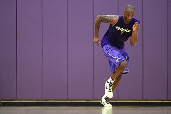 EL SEGUNDO, CA - SEPTEMBER 17, 2014 :  Kobe Bryant of the Los Angeles Lakers works out at the Toyota Sports Center in El Segundo, CA on September 17, 2014.  NOTE TO USER: User expressly acknowledges and agrees that, by downloading and or using this photog