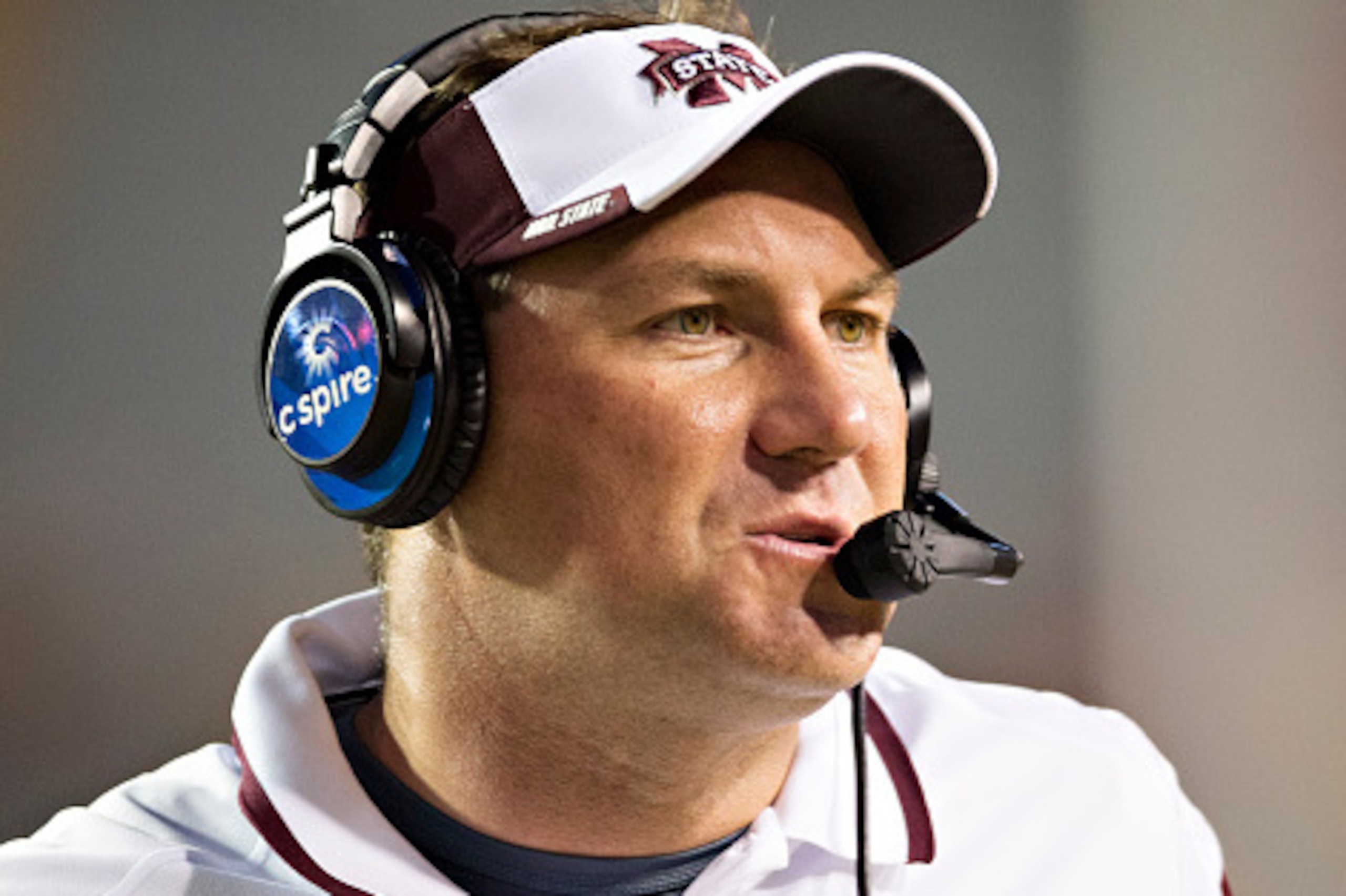 BATON ROUGE, LA - SEPTEMBER 20: Head Coach Dan Mullen of the Mississippi State Bulldogs on the sidelines during the first half of a game against the LSU Tigers at Tiger Stadium on September 20, 2014 in Baton Rouge, Louisiana.  (Photo by Wesley Hitt/Getty 