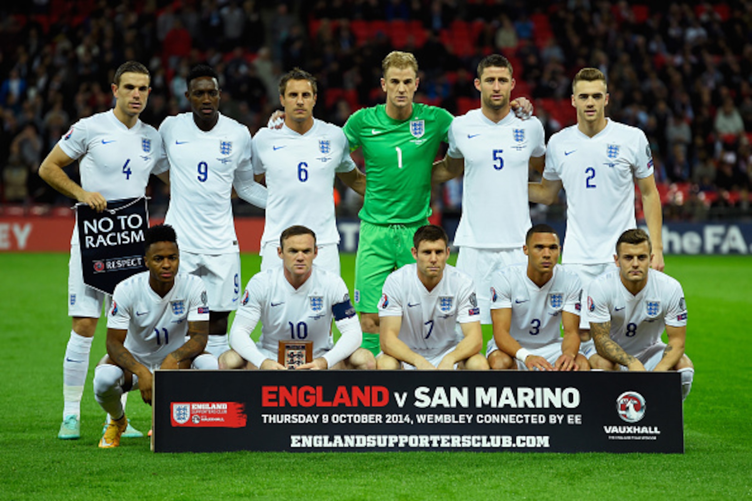 LONDON, ENGLAND - OCTOBER 09:  England line up prior to the EURO 2016 Group E Qualifying match between England and San Marino at Wembley Stadium on October 9, 2014 in London, England.  (Photo by Mike Hewitt/Getty Images)