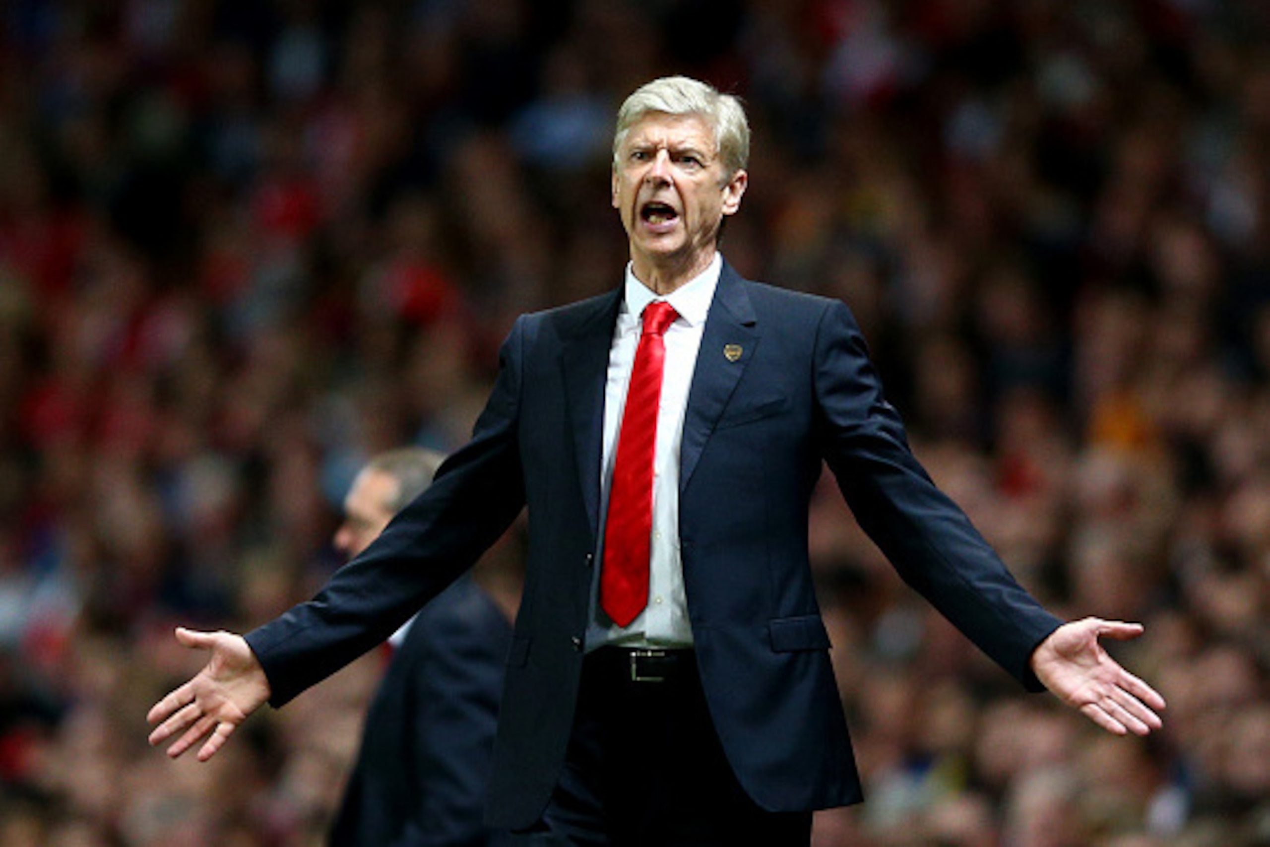 LONDON, ENGLAND - OCTOBER 01:  Arsene Wenger, manager of Arsenal reacts during the UEFA Champions League group D match between Arsenal FC and Galatasaray AS at Emirates Stadium on October 1, 2014 in London, United Kingdom.  (Photo by Paul Gilham/Getty Ima