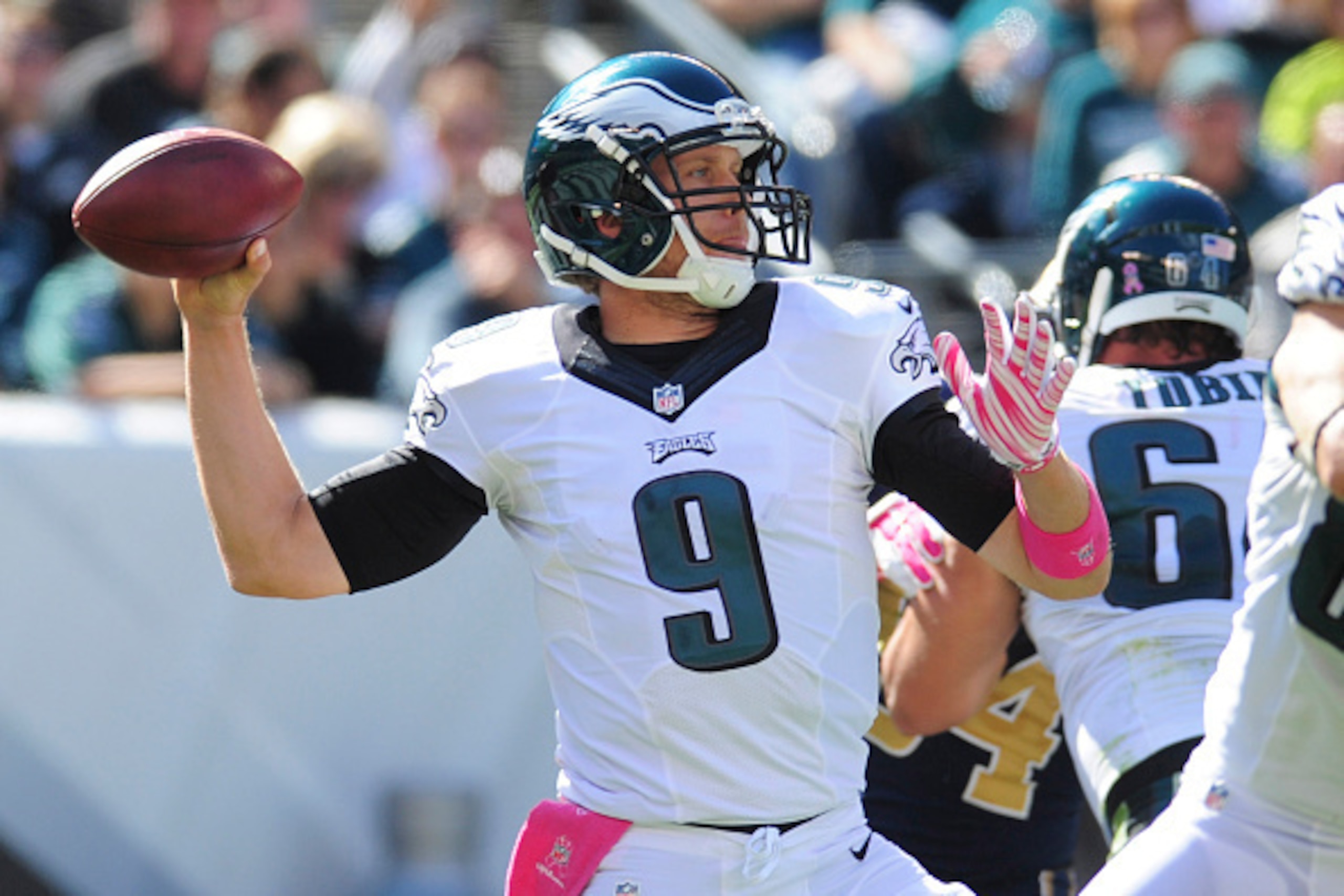 PHILADELPHIA, PA - OCTOBER 5: Quarterback Nick Foles #9 of the Philadelphia Eagles attempts a pass against the St. Louis Rams on October 5, 2014 at Lincoln Financial Field in Philadelphia, Pennsylvania. (Photo by Evan Habeeb/Getty Images)